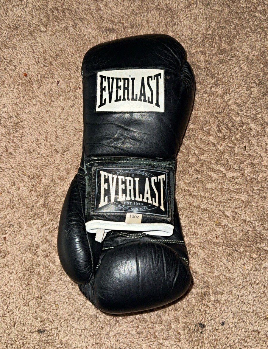 Everlast Sparring Boxing Gloves 10 oz Lace-Up Black/White/Gray