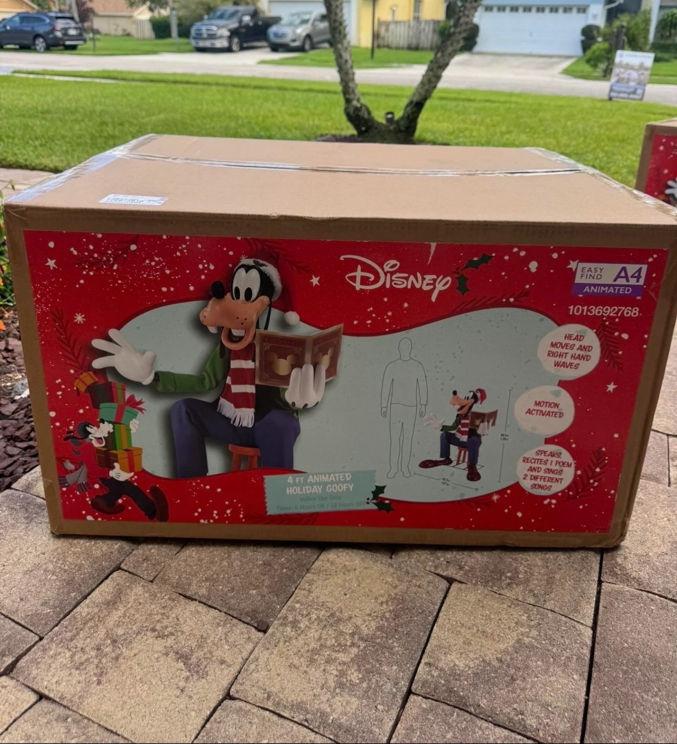 Home Depot DISNEY 4FT ANIMATED HOLIDAY GOOFY ANIMATRONIC