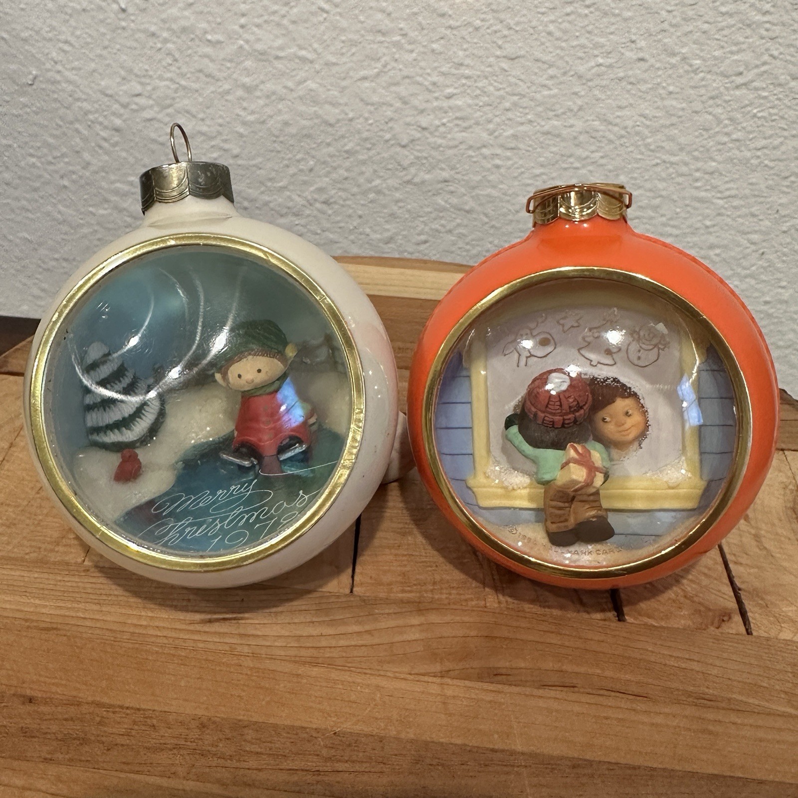 Vintage 1978 and 1984 Hallmark Panoramic Christmas Tree Ornaments Lot of 2 Vintage 1978 and 1984 Hallmark Panoramic Christmas Tree Ornaments Lot of 2