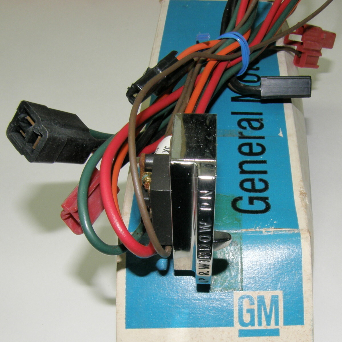 NOS 1968 Pontiac Catalina Executive Bonneville Tempest SW Tailgate PW Switch NOS 1968 Pontiac Catalina Executive Bonneville Tempest SW Tailgate PW Switch