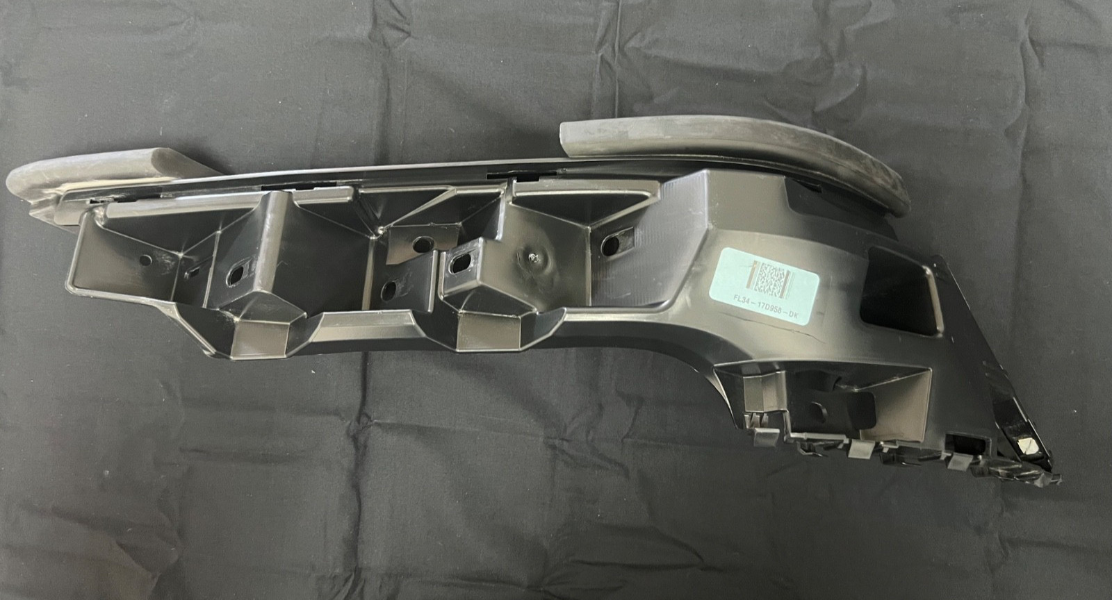 2015-2017 Ford F-150 Front Right Bumper Grille Support Bracket OEM 2015-2017 Ford F-150 Front Right Bumper Grille Support Bracket OEM