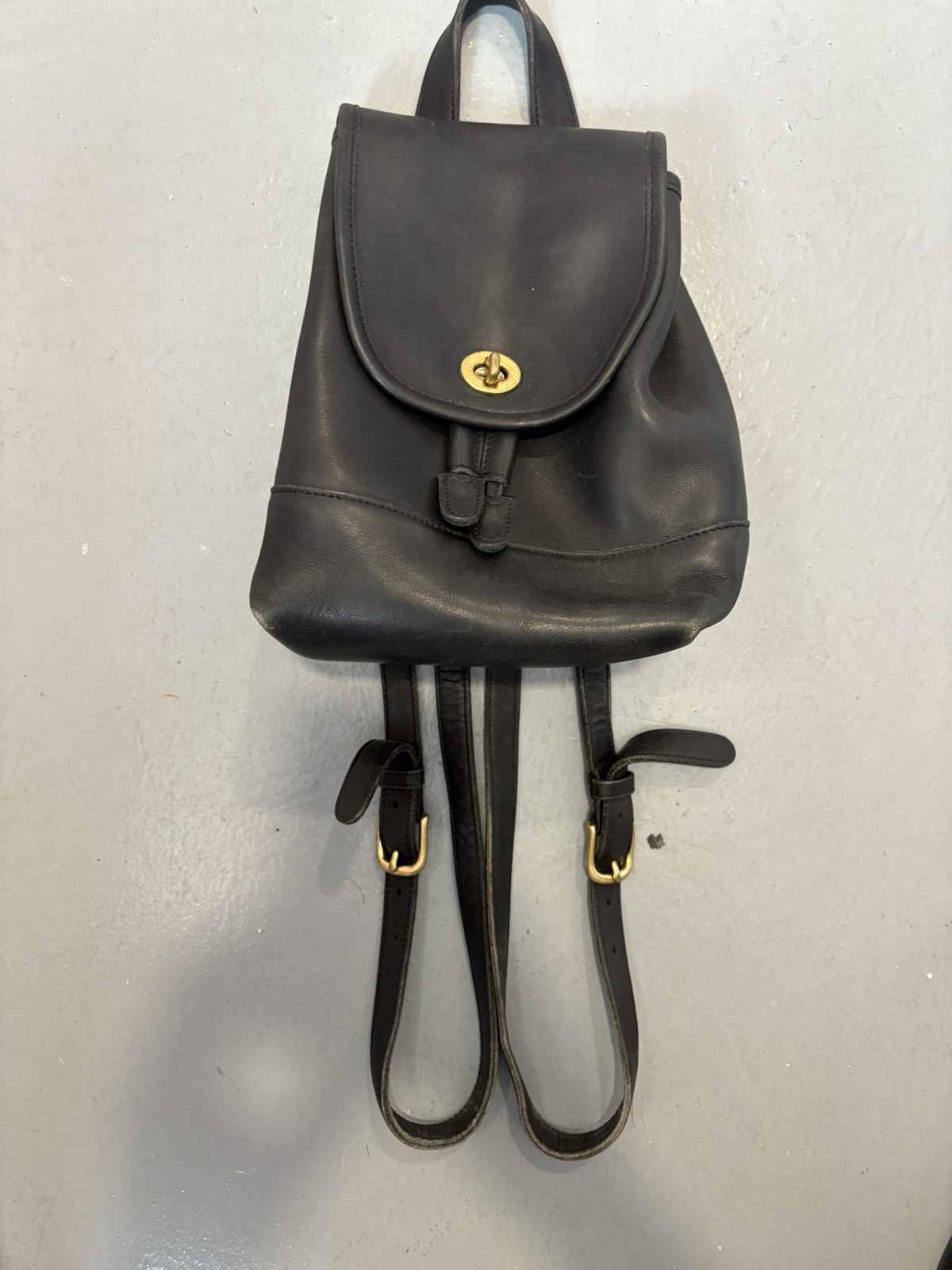 COACH 9960 Vintage Solid Mini Backpack Turnlock Leather Black Gold Hardware