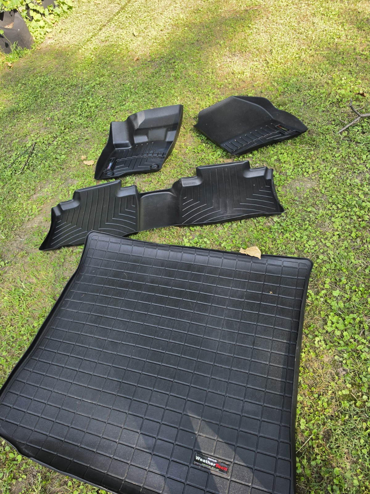 2015-2024 Ford Edge Weathertech Mats Black