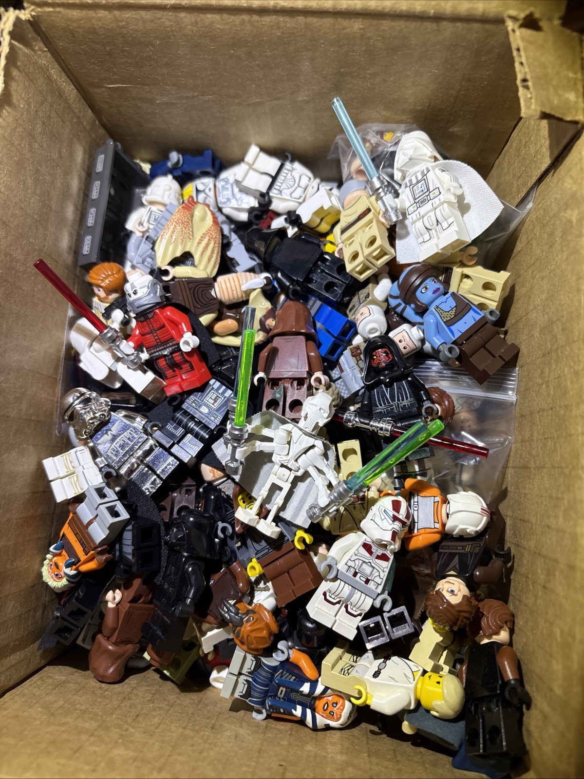 LEGO Star Wars Lot- ONE RANDOM MINIFIGURE- DOOKU GRIEVOUS  JEK14- READ DESC