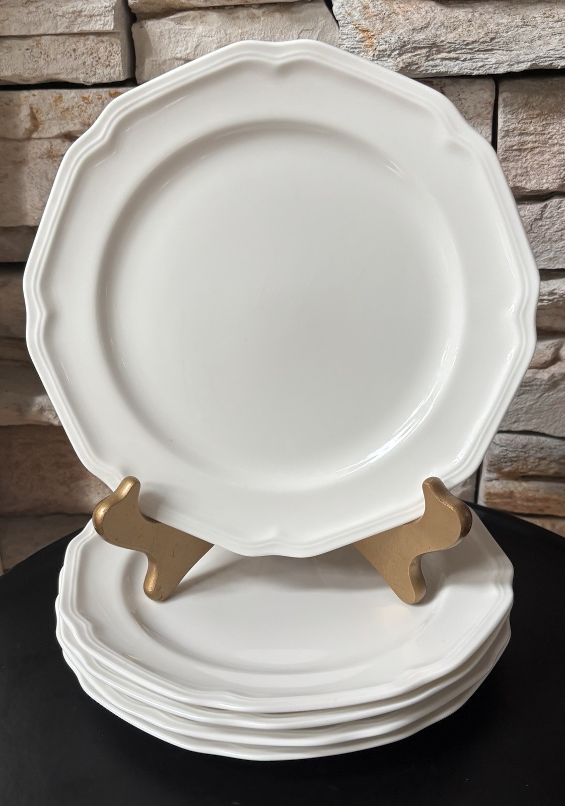 Mikasa Salad Plates 8 3/8