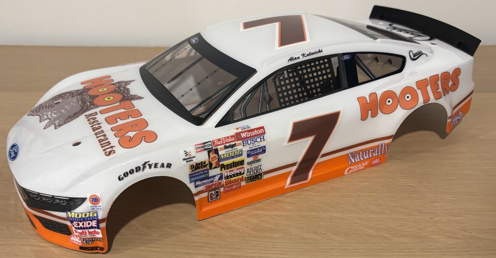 1/12 Custom Alan Kulwicki Hooters Ford Mustang Losi Nascar RC Body 1/12 Custom Alan Kulwicki Hooters Ford Mustang Losi Nascar RC Body
