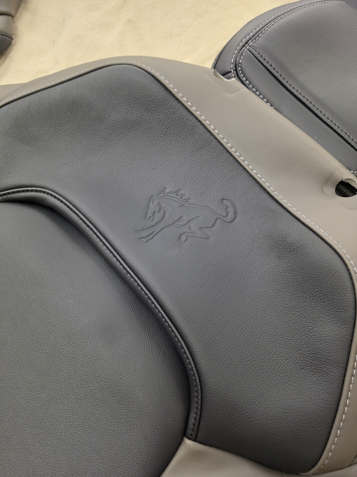 2021 - 2025 Ford Bronco FULL SIZE Factory Leather Black/ Grey