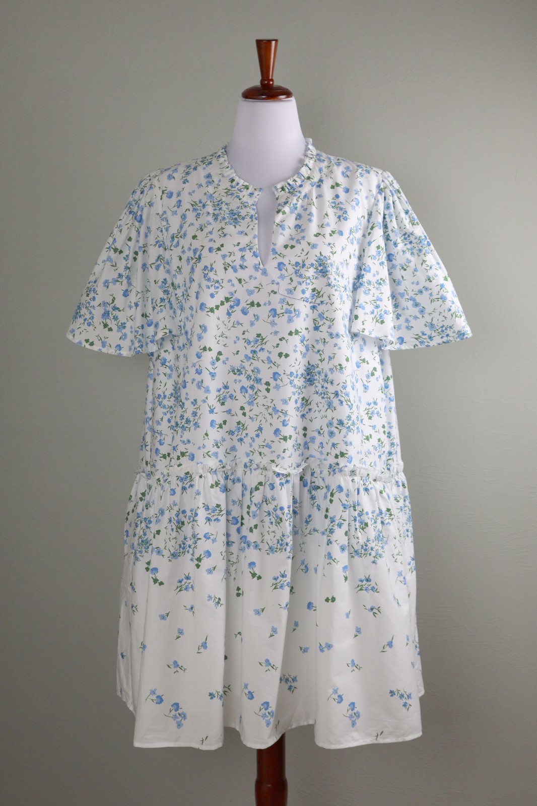 SUGARLIPS Curve NWT $89 Blue White Floral Tiered Ruffle Mini Dress Size 3X