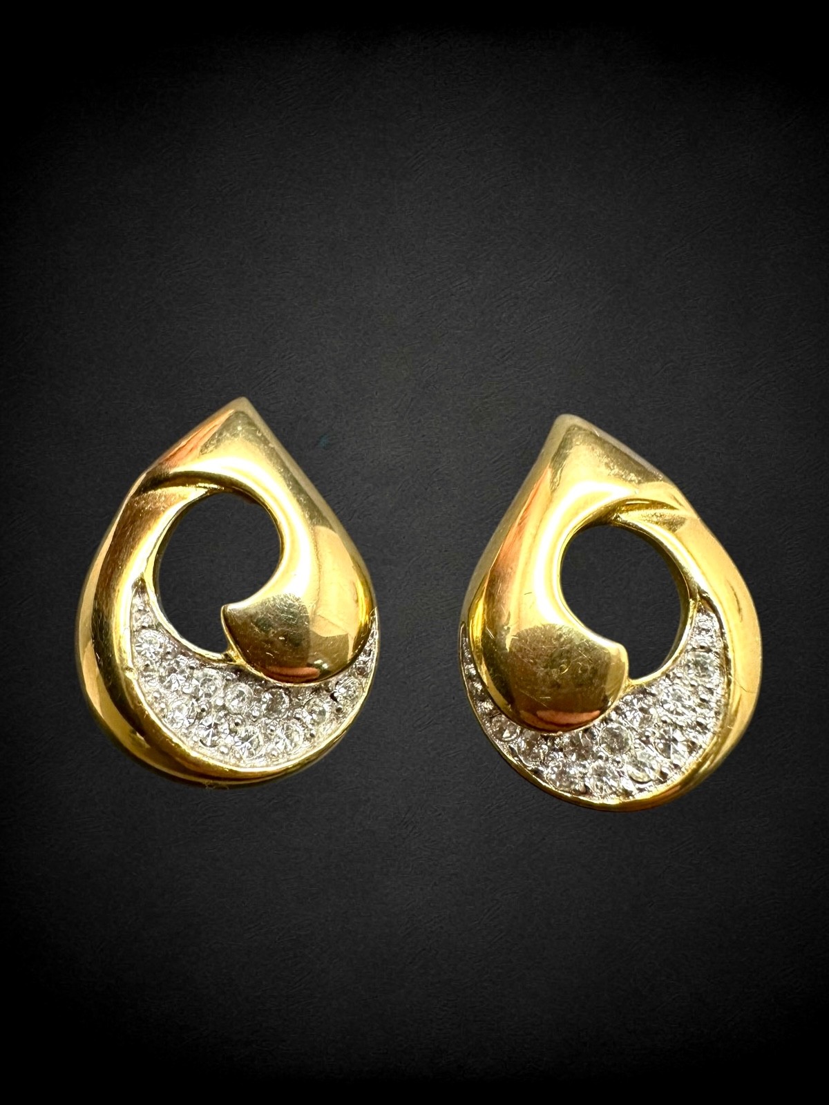 Vintage Signed Piscitielli Rhinestone Pave Goldtone Designer Clip On Earrings