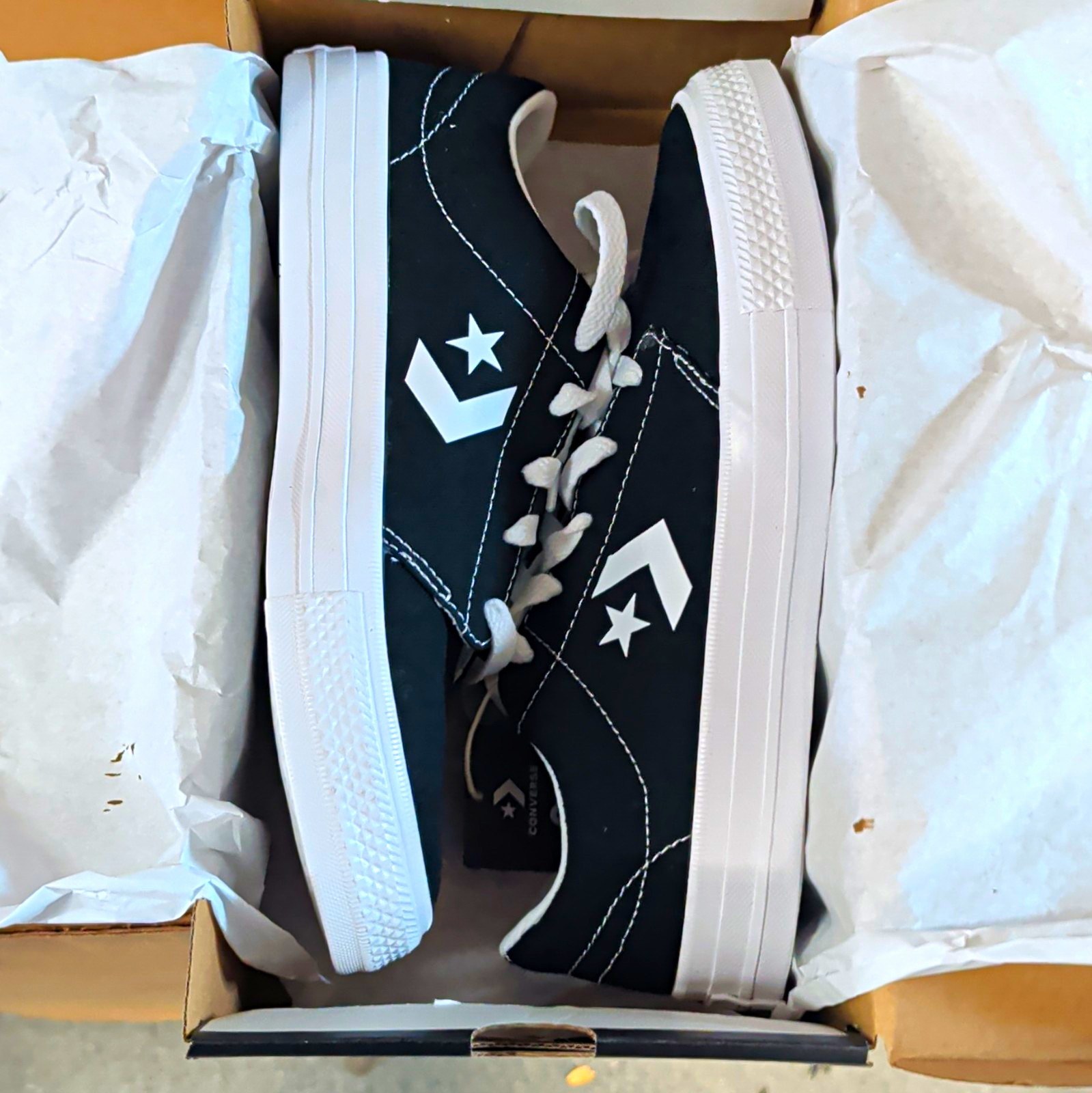 Converse Day One Classic Ox Black/White Sneakers US men\'s 6 women\'s 7.5 nib