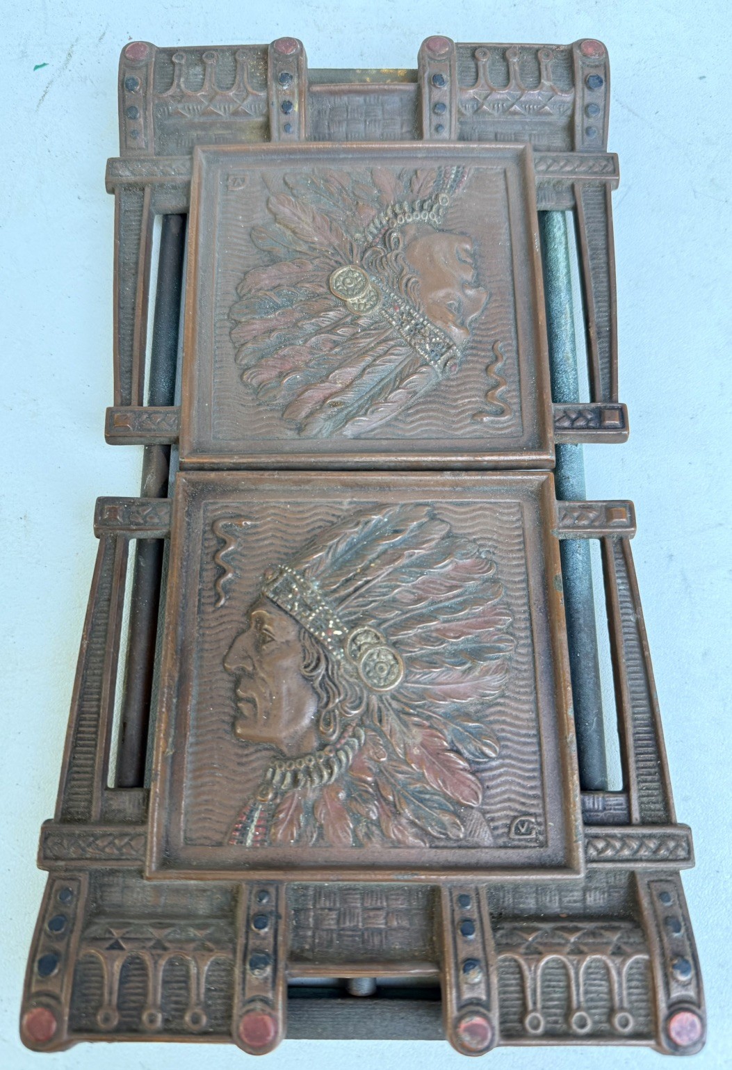 Antique Judd Native American Indian Chief Cast Iron Telescoping Bookends Antique Judd Native American Indian Chief Cast Iron Telescoping Bookends