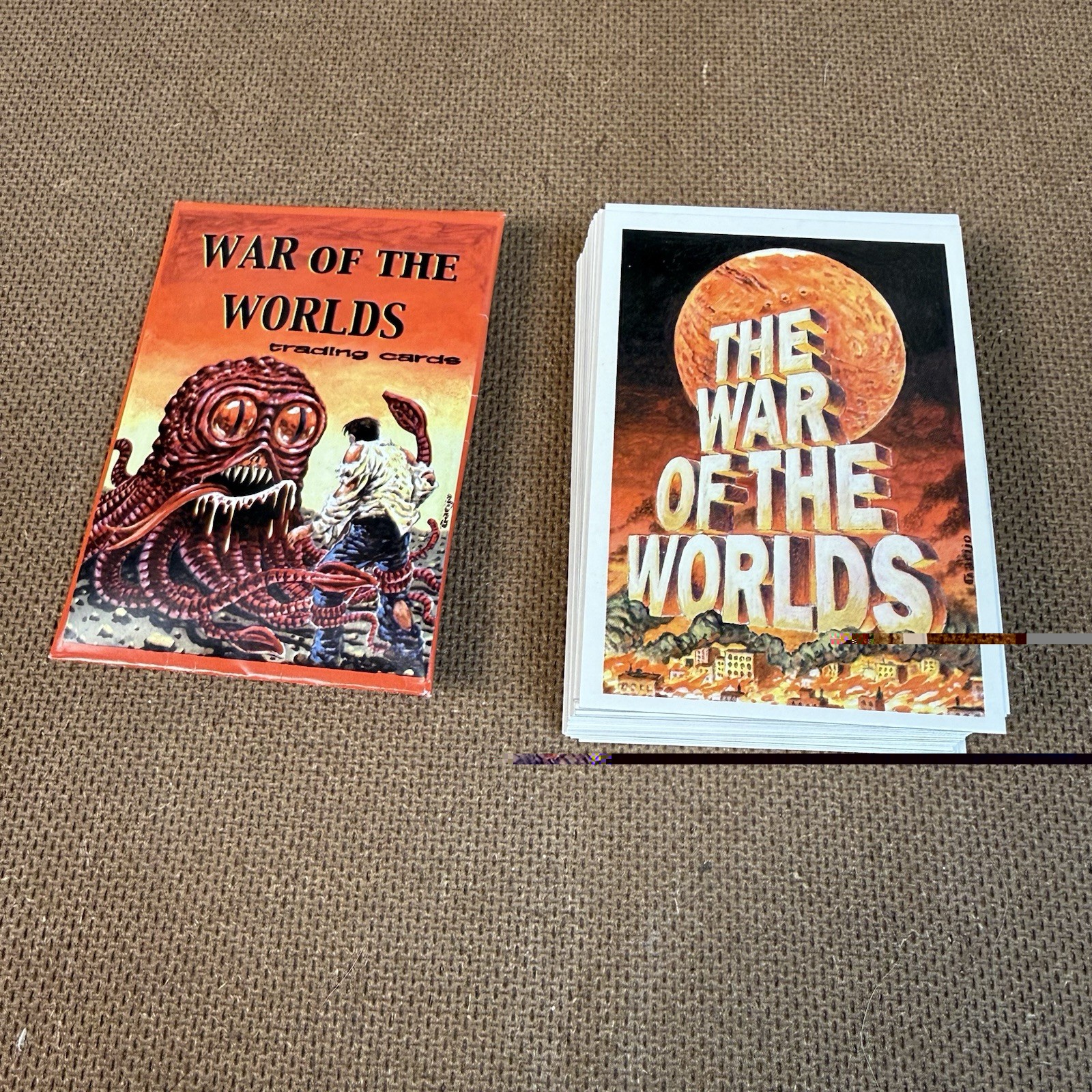 Vintage 2005 The War of The Worlds H.G. Wells Trading Card Set Rare Art Wrapper