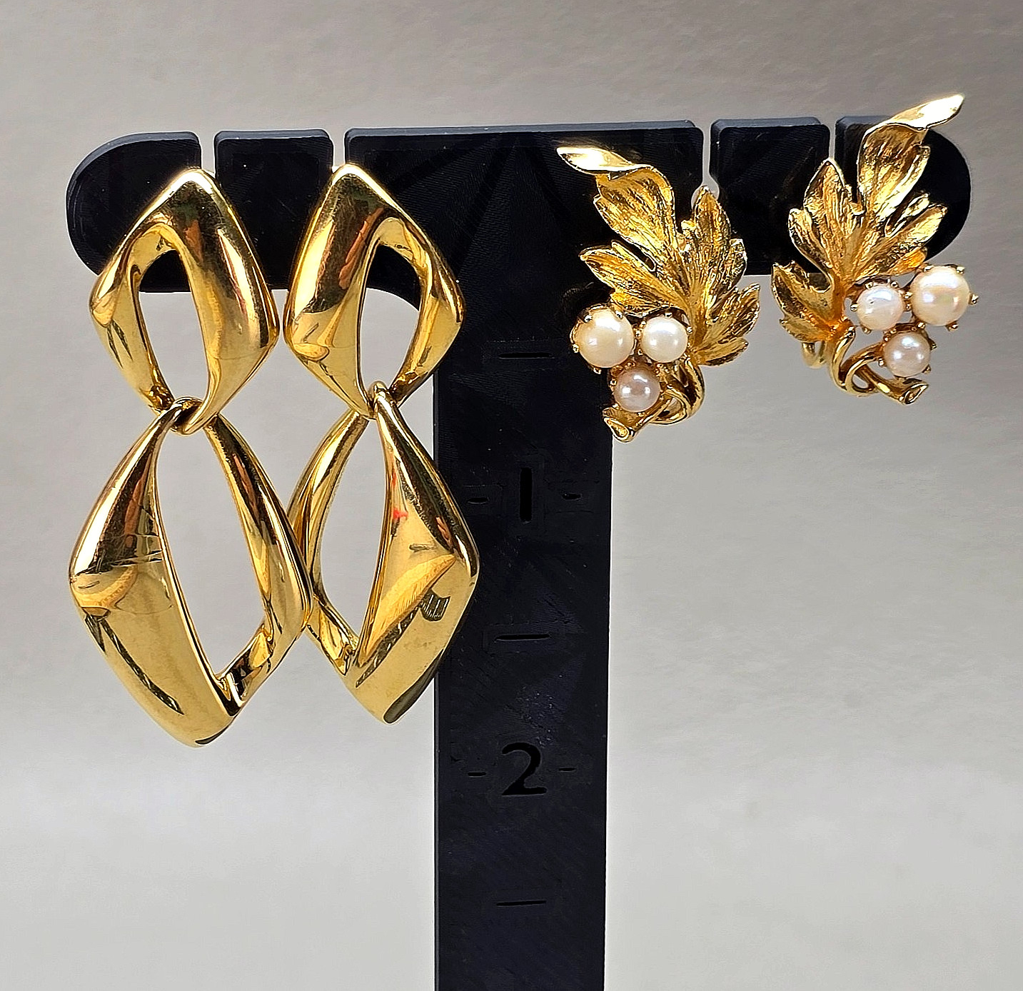 Vintage Earrings Lot Lisner Napier Gold Tone Faux Pearl Leaf Signed 2 Pair
