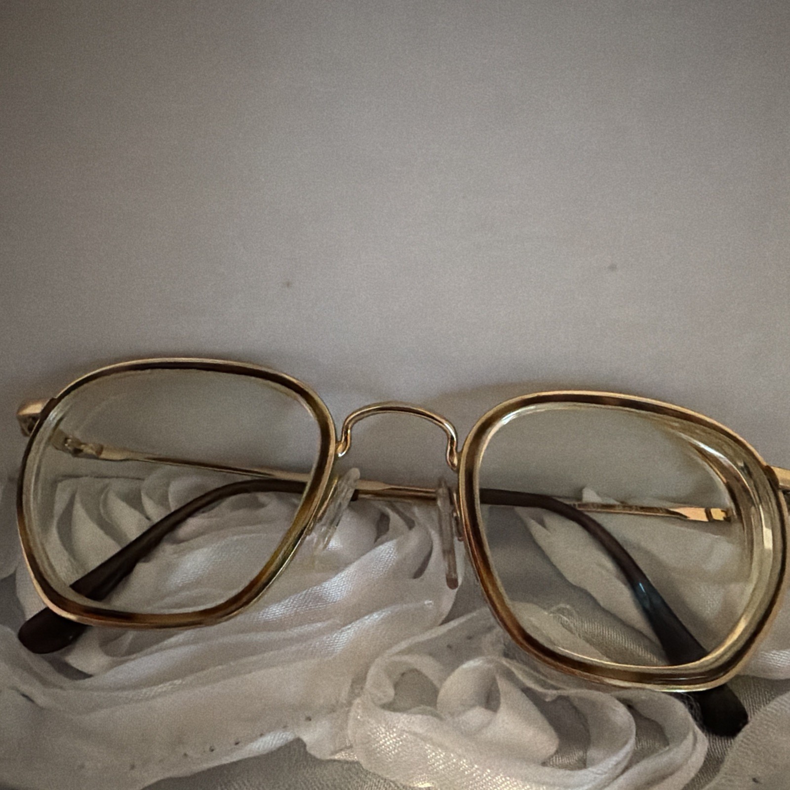Vintage Emporio Armani EA 011 837 Eyeglasses Gold Tortoise Eagle Logo 48-23 135