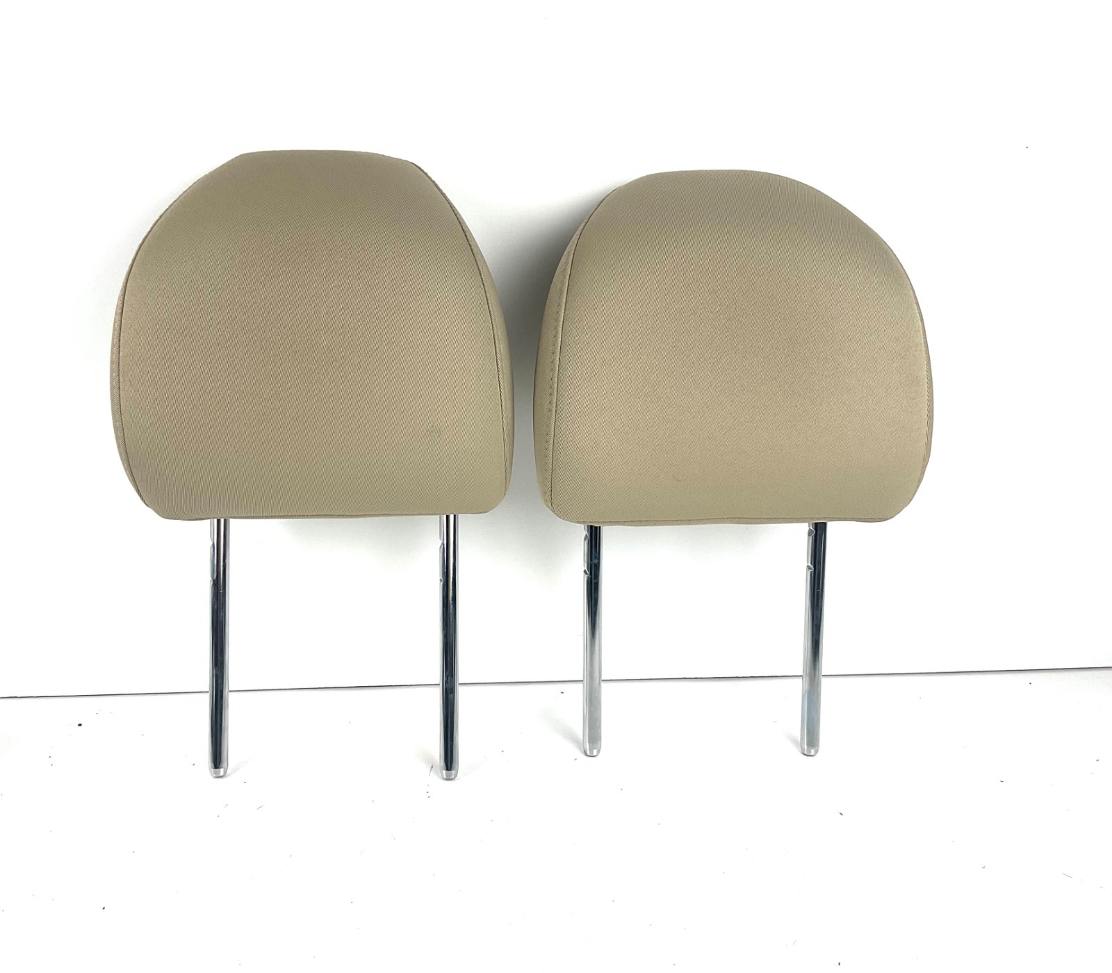 2015-2024 Ford Edge Front Headrest Set Head Rest Dune Tan cloth Oem