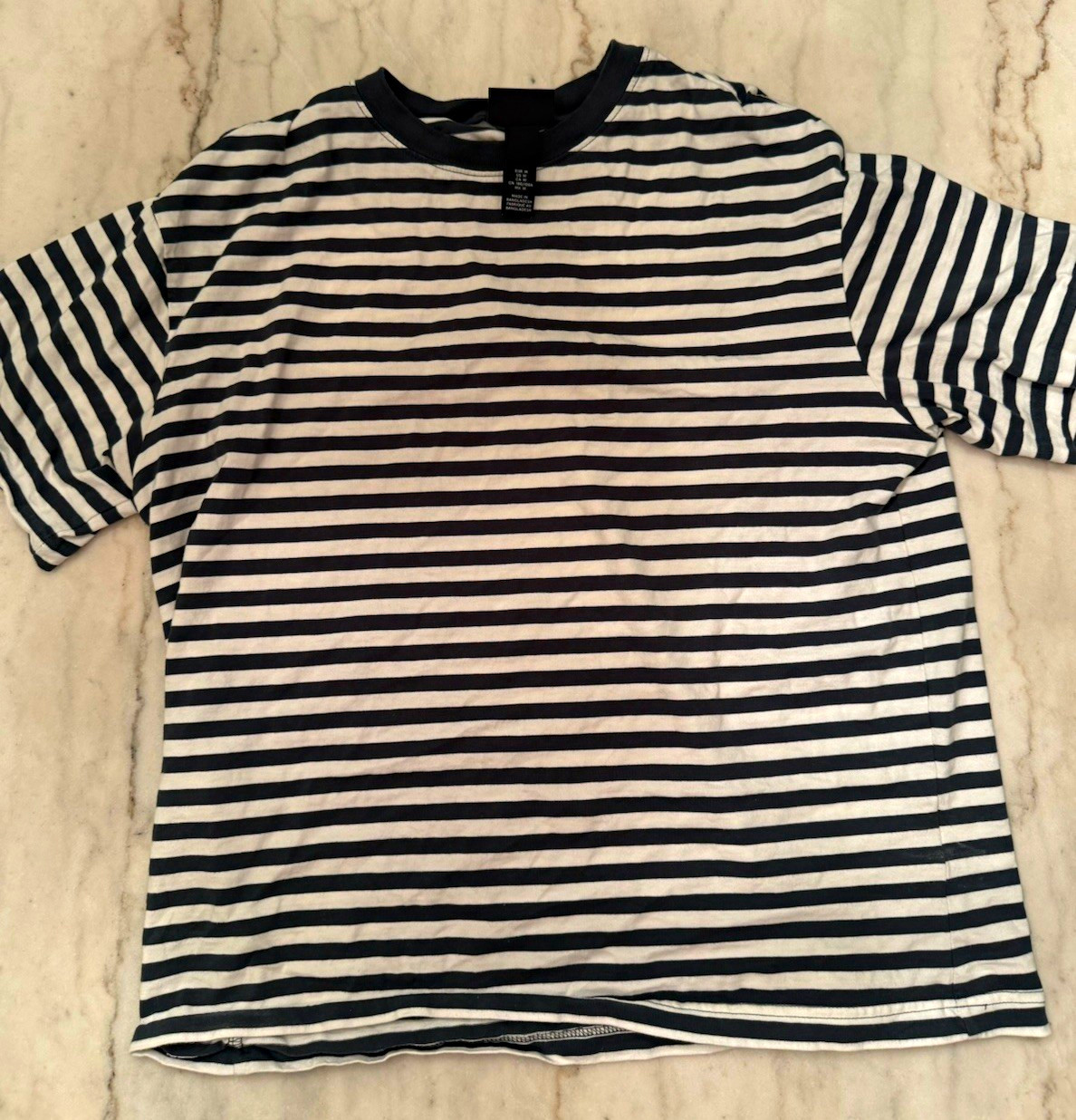 H&M Men’s Black/White Striped Jersey Crew Neck Short Sleeve T-Shirt H&M Men’s Black/White Striped Jersey Crew Neck Short Sleeve T-Shirt