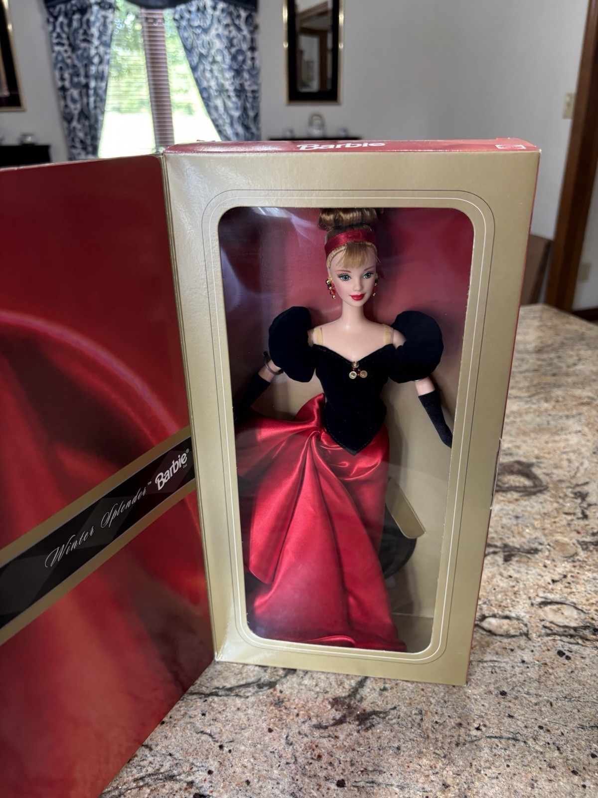 Winter Splendor Barbie 1998 Special Edition w/ Stand