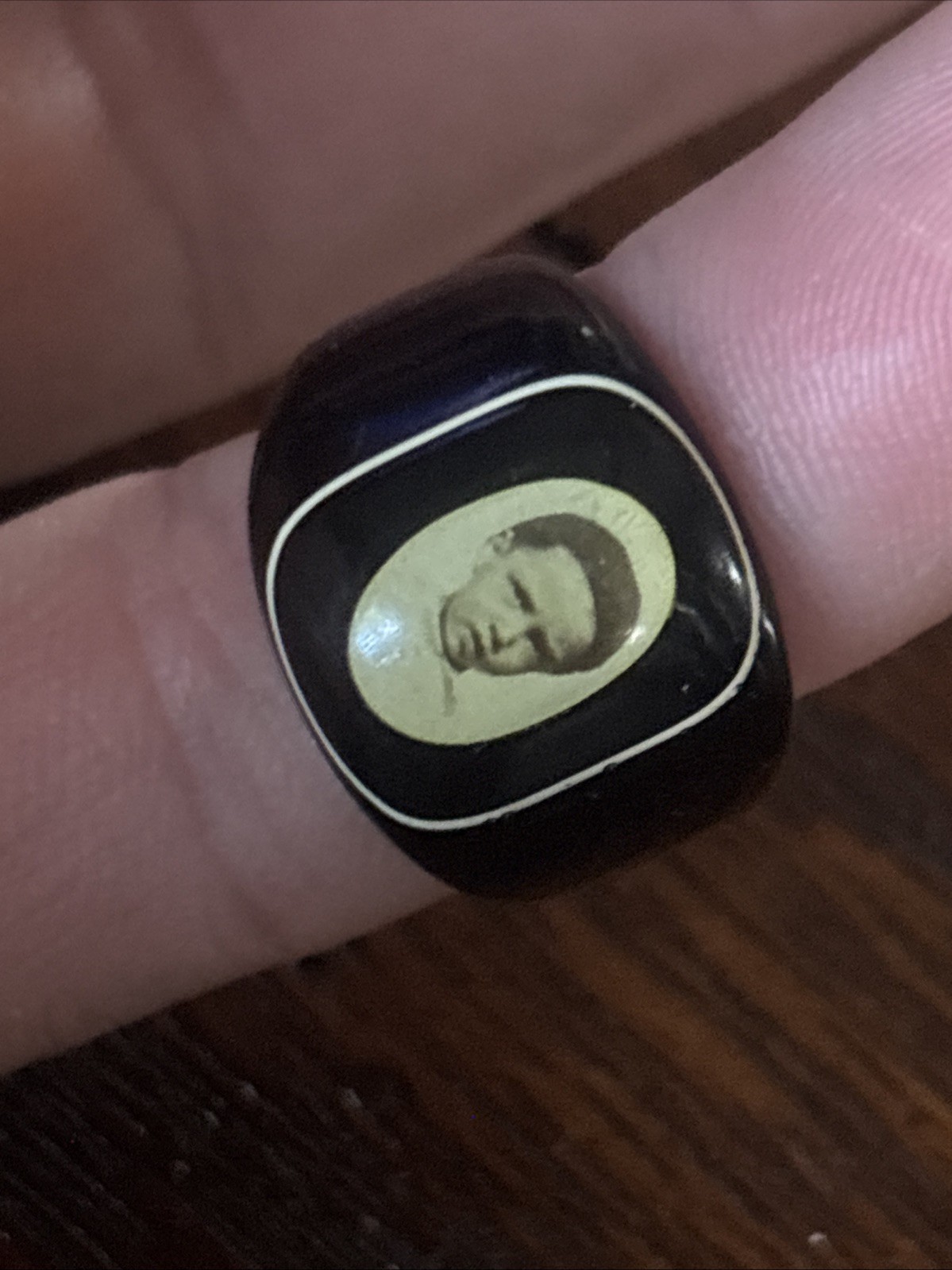 1920s Vintage Prison Ring. Celluloid Ring. Mint Condition Size 8. 1920s Vintage Prison Ring. Celluloid Ring. Mint Condition Size 8.