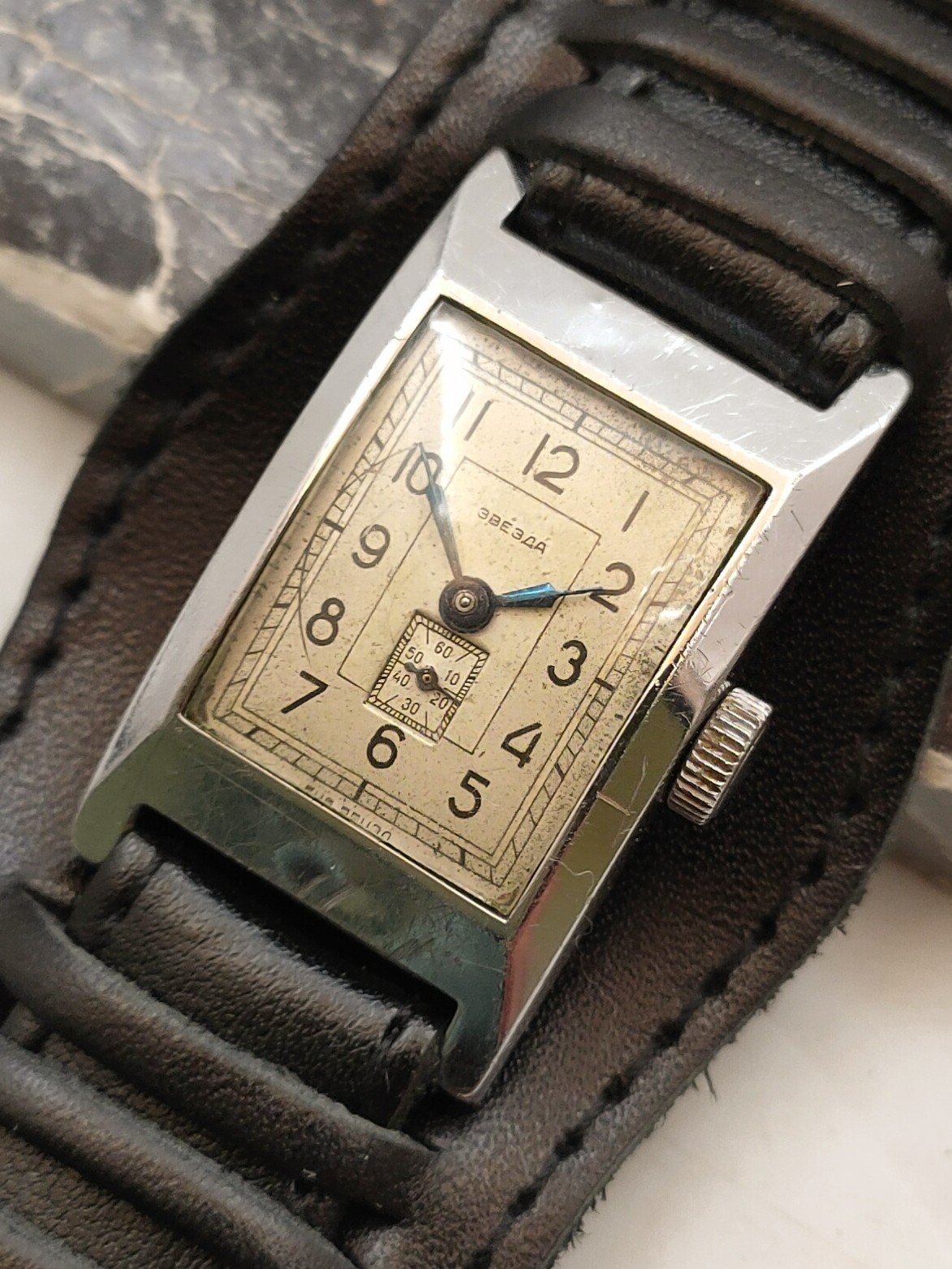 Rare Soviet Vintage ZVEZDA USSR Wristwatch from 1950s rare model Shock resistant Rare Soviet Vintage ZVEZDA USSR Wristwatch from 1950s rare model Shock resistant
