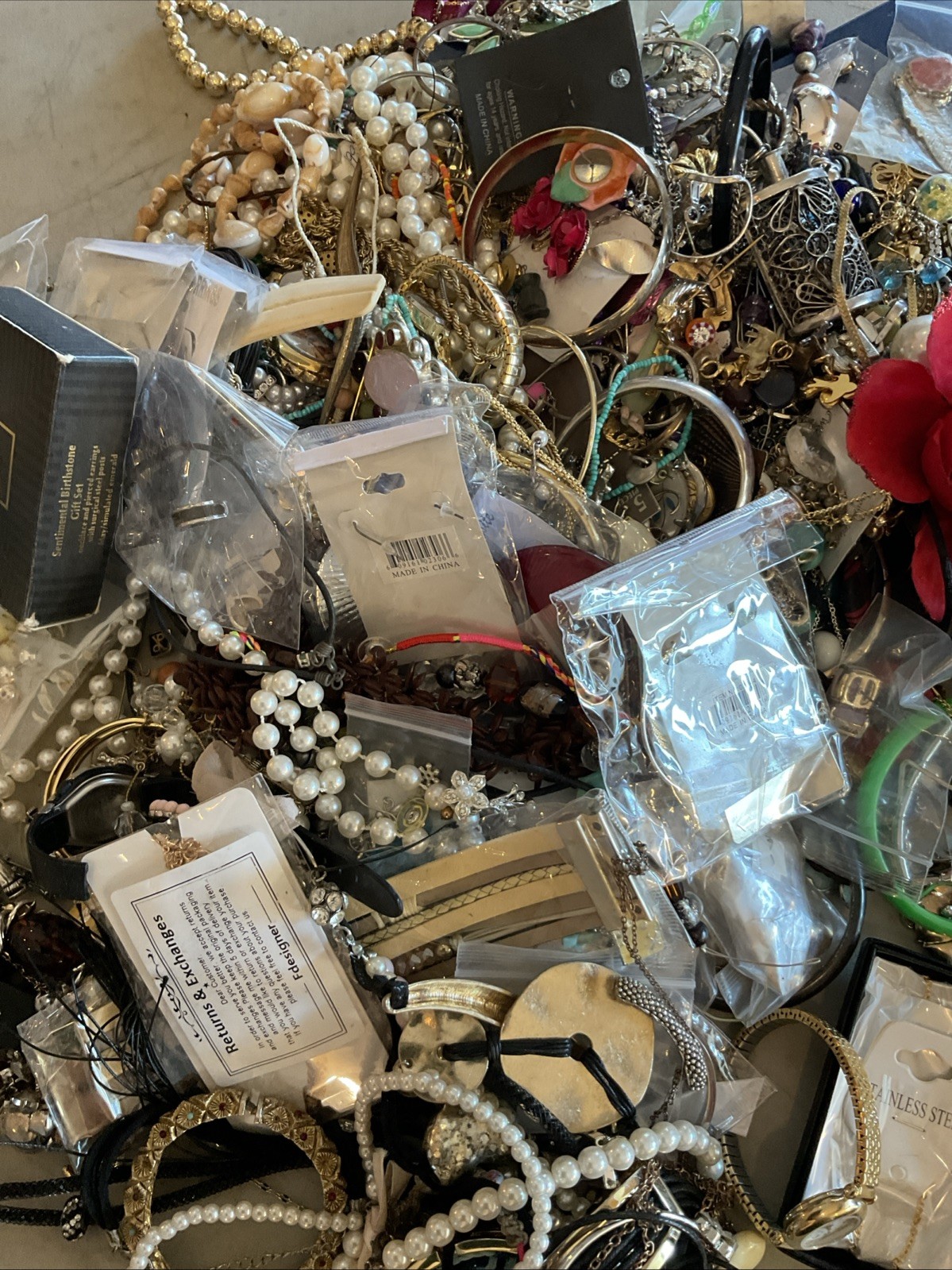 Huge Lot 11 Lbs Mixed Jewelry Crafters Good And Broken Crafts Repair Huge Lot 11 Lbs Mixed Jewelry Crafters Good And Broken Crafts Repair
