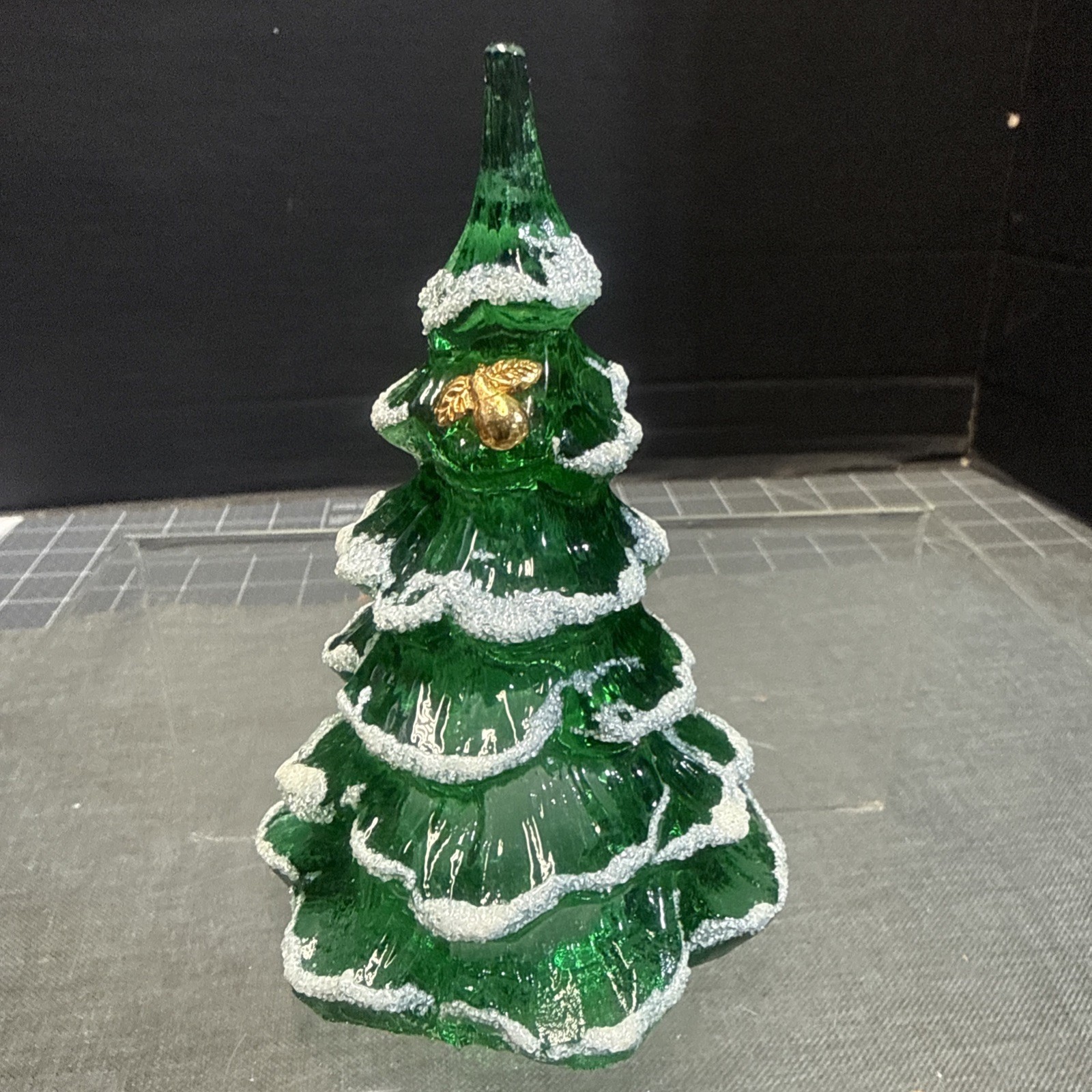 VTG Fenton green Christmas Tree With Gold pear 4” Tall VTG Fenton green Christmas Tree With Gold pear 4” Tall