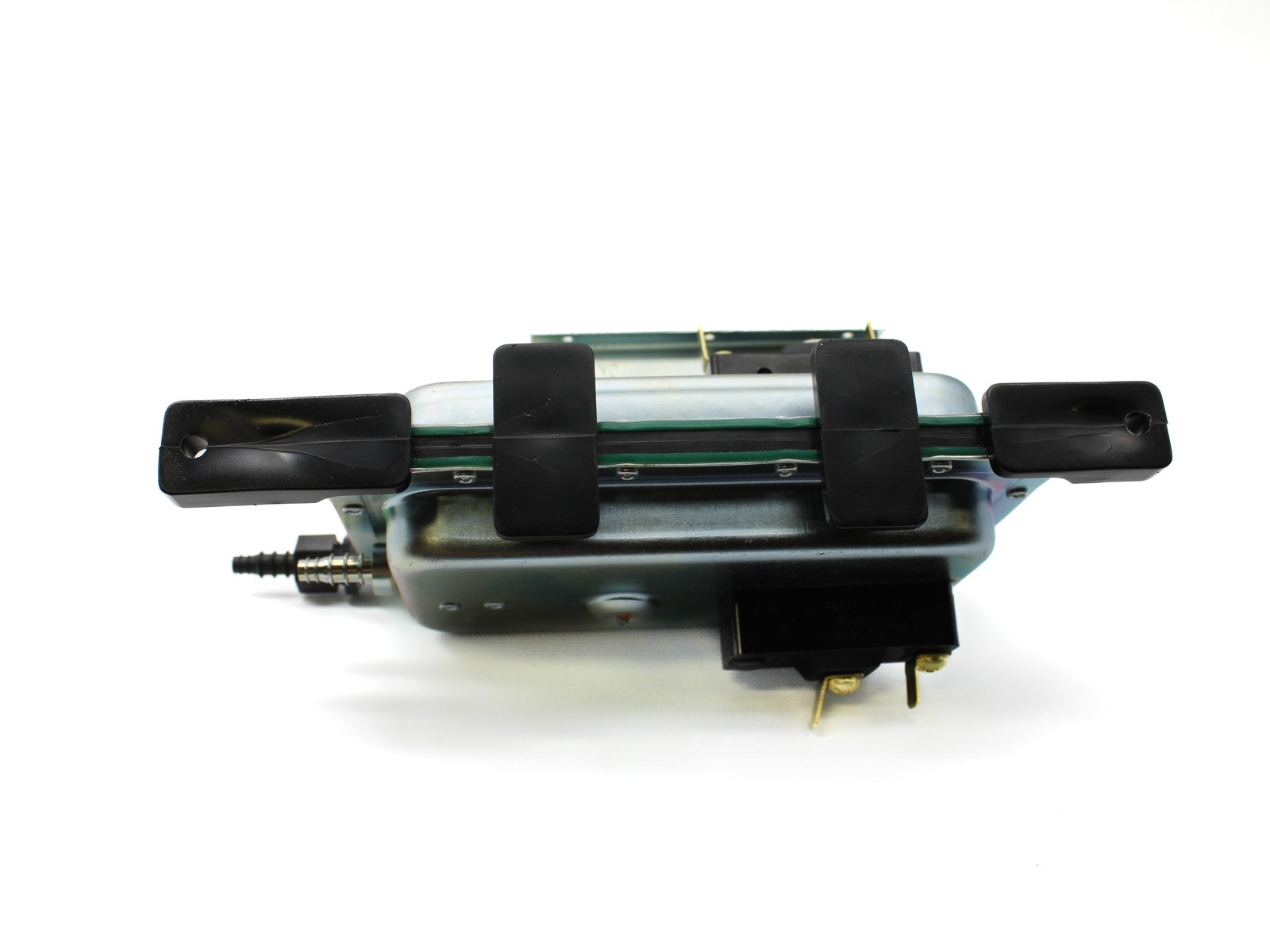 DDP-106-214 Cleveland Air Flow Switch 2-Spdt OEM DDP-106-214