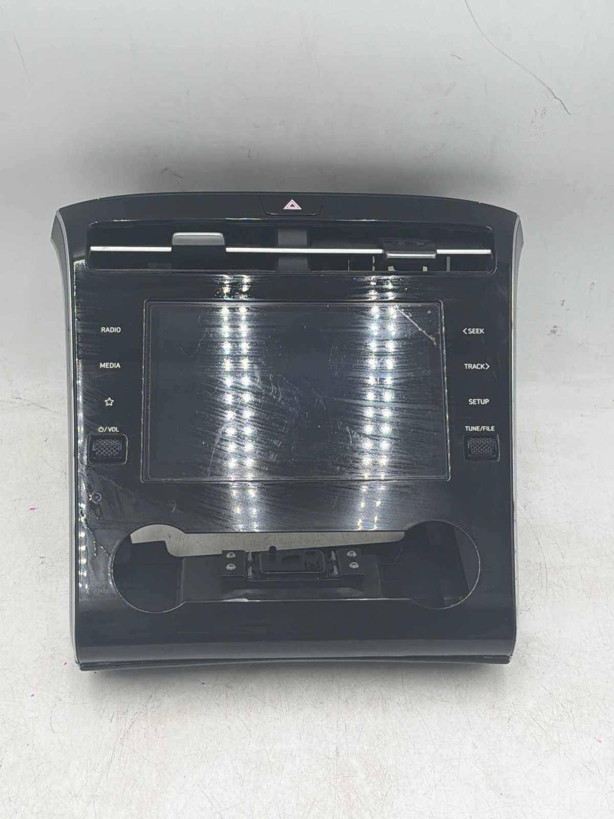 22-24 HYUNDAI SANTA CRUZ DASH MULTIMEDIA NAVIGATION DISPLAY & AIR VENT OEM