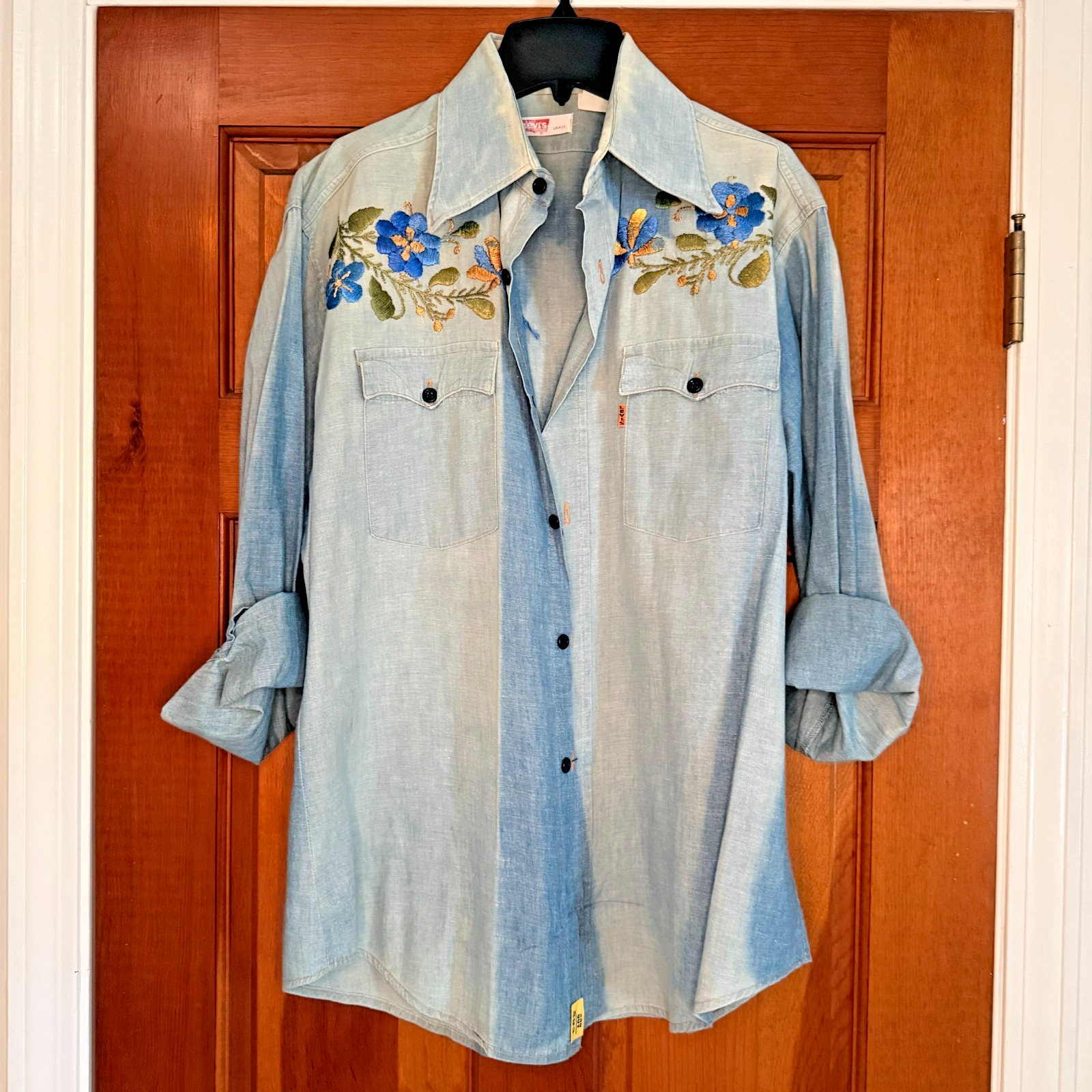 Levi\'s Vintage 70s Orange Tab Embroidered Chambray Western Shirt Men\'s L cowboy