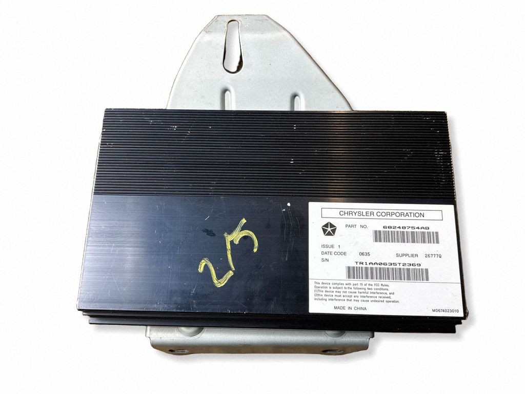 Jeep Grand Cherokee 2015 Power Amplifier Audio Amp 26777Q UPG14895