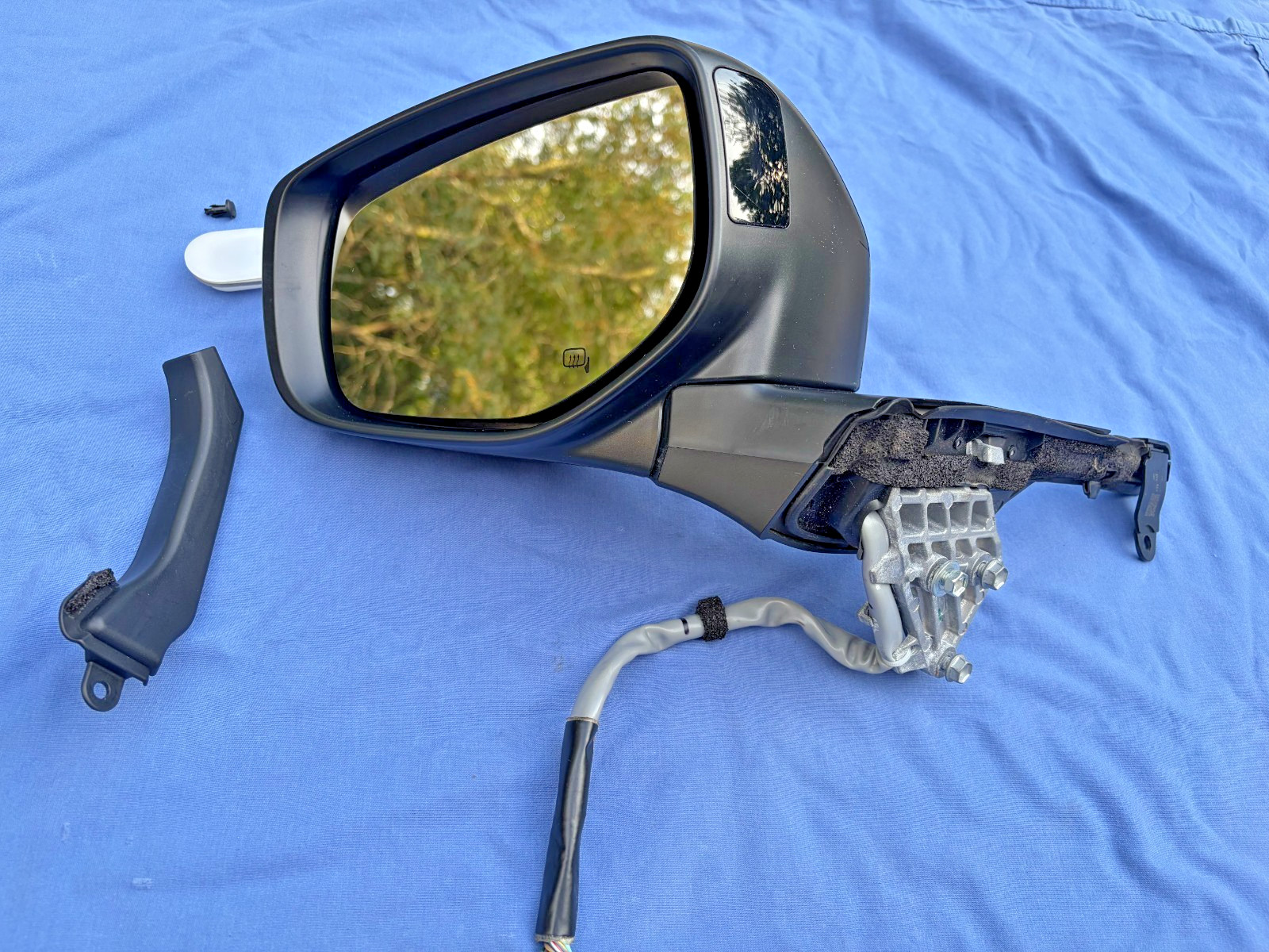 2024-2025 Subaru Outback Left Driver's Side View Mirror Wagon Manual Folding OEM