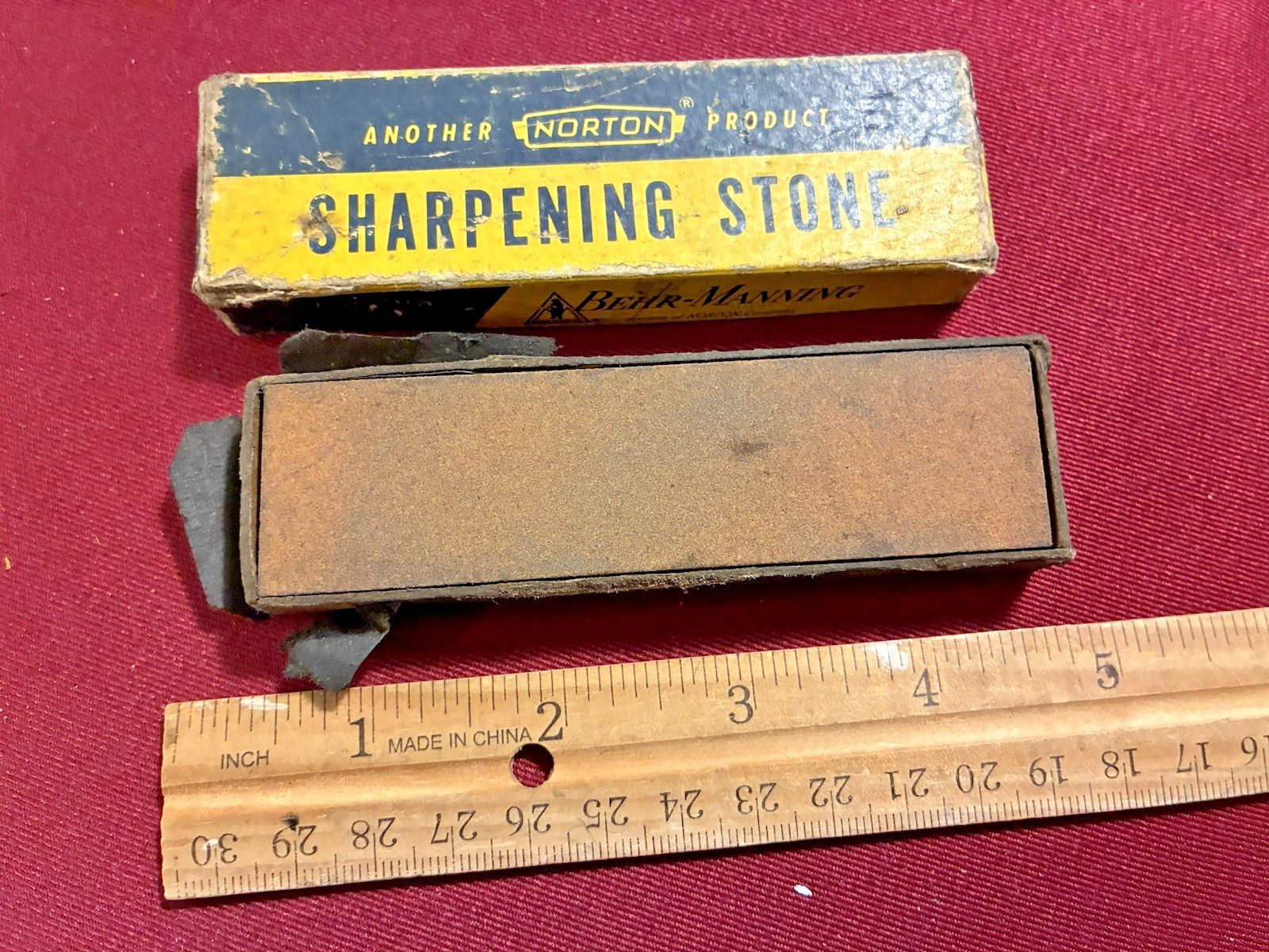 VINTAGE Pike India Oilstone Norton Sharpening Stone -BEHR-MANNING -ORINGINAL BOX VINTAGE Pike India Oilstone Norton Sharpening Stone -BEHR-MANNING -ORINGINAL BOX