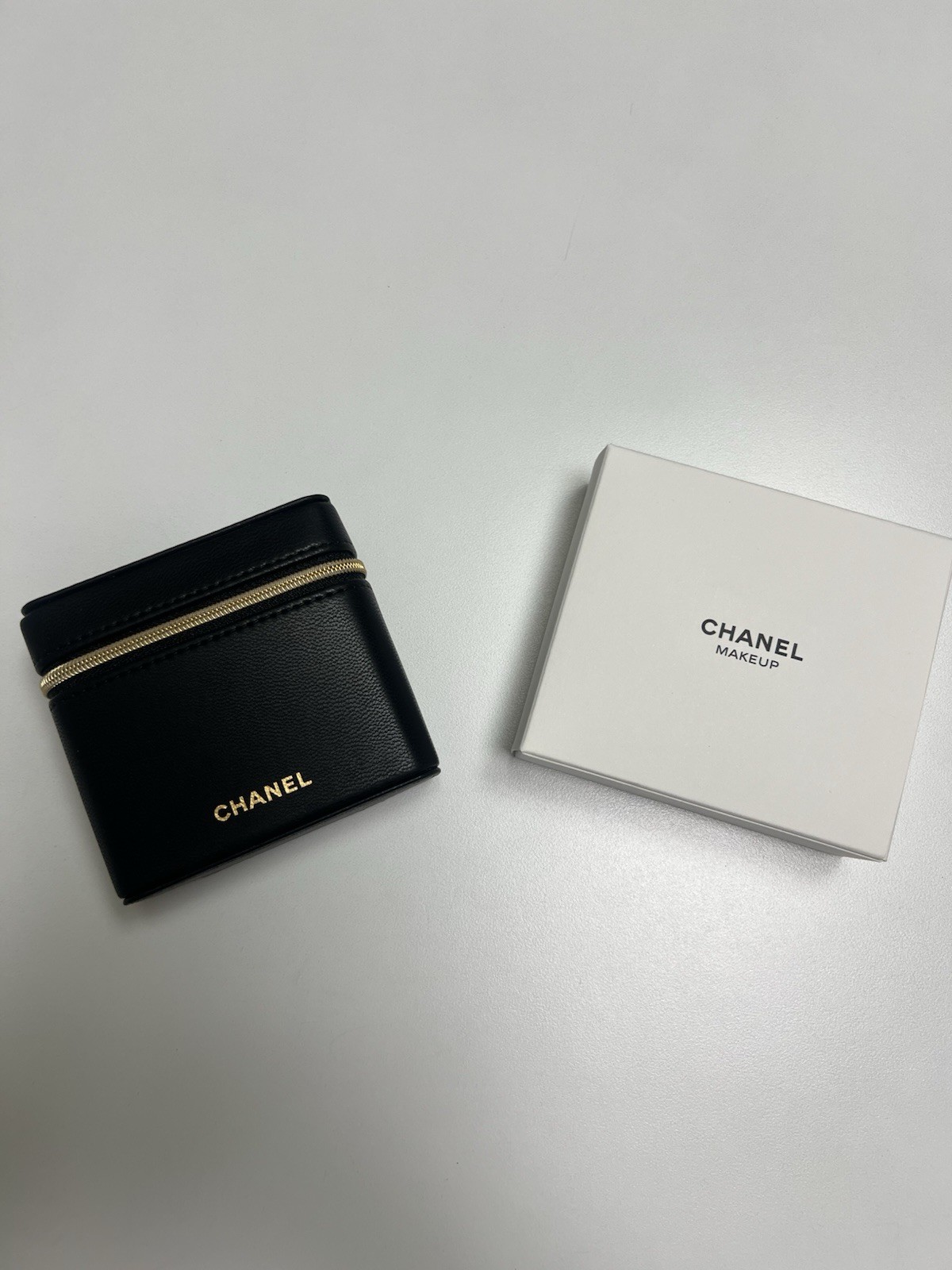 CHANEL Mini Cosmetic Pouch Zip Makeup Bag Black Lipstick Case 3.5 Inch