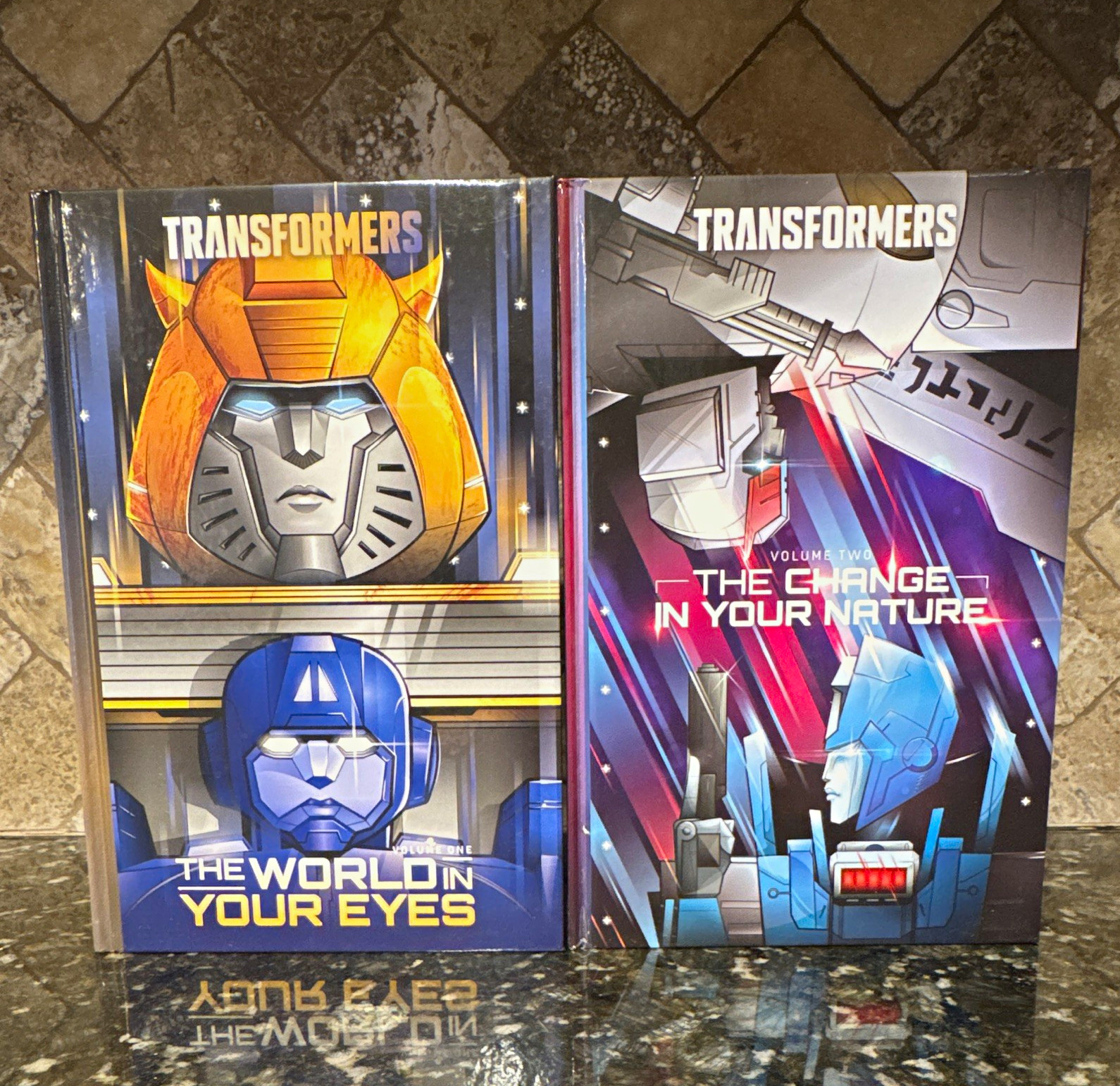 Transformers IDW HC Vol 1 & 2 Transformers IDW HC Vol 1 & 2