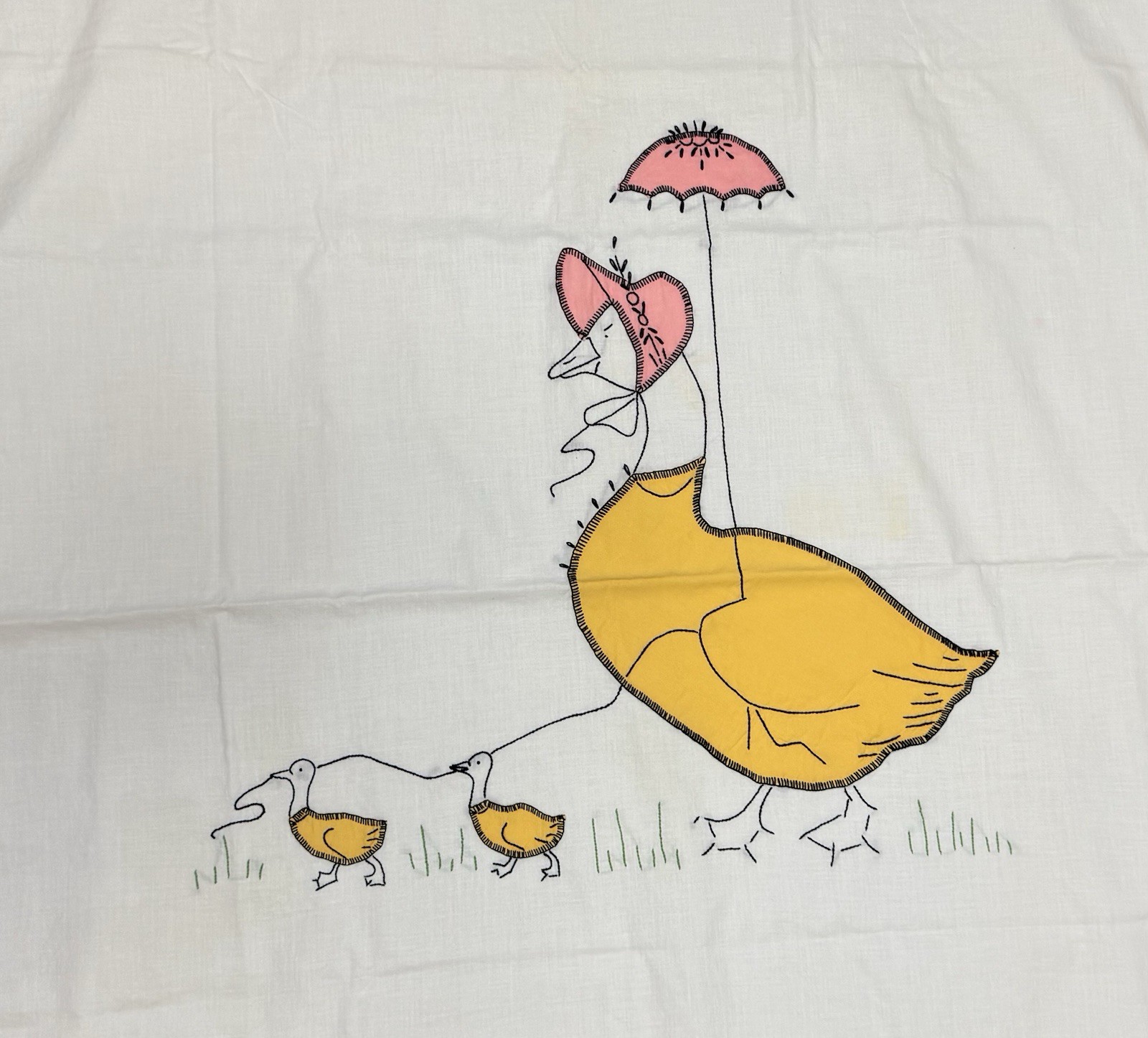 Vintage Handmade Applique Mother Goose & Babies Crib Blanket 49” x 33”
