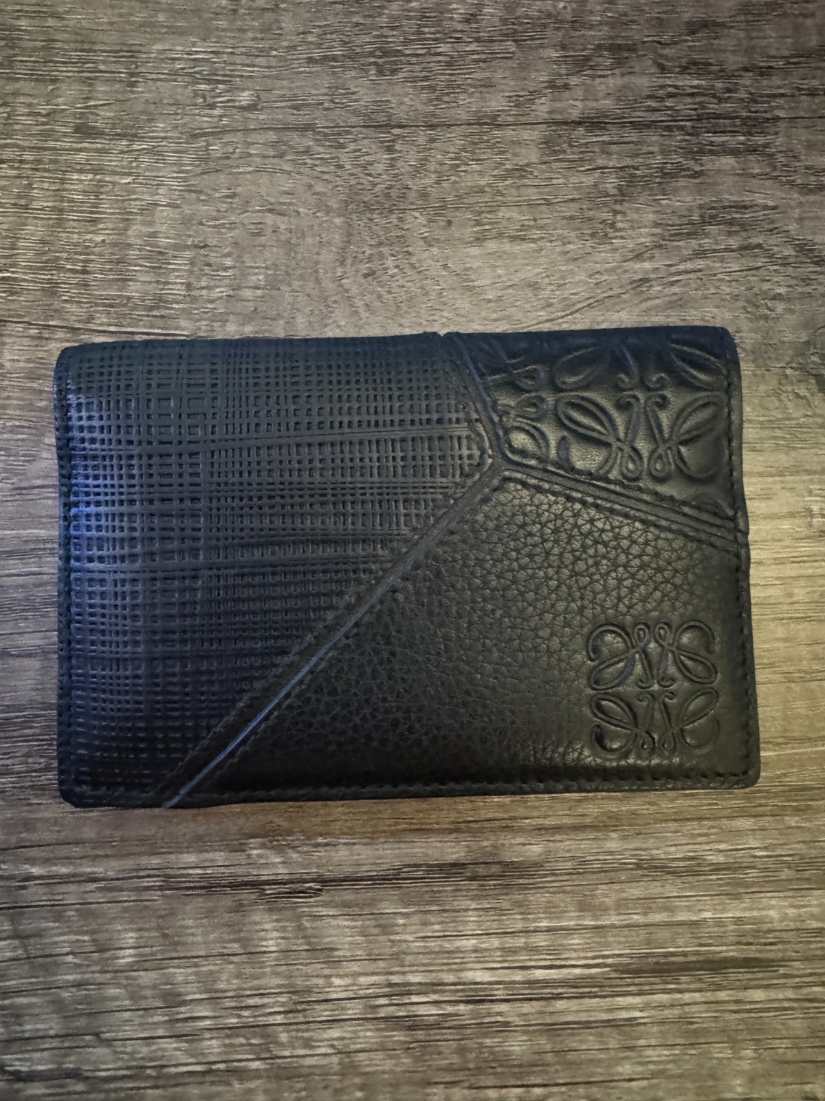 Loewe - Puzzle Logo-Embossed Leather Bifold Cardholder - Black