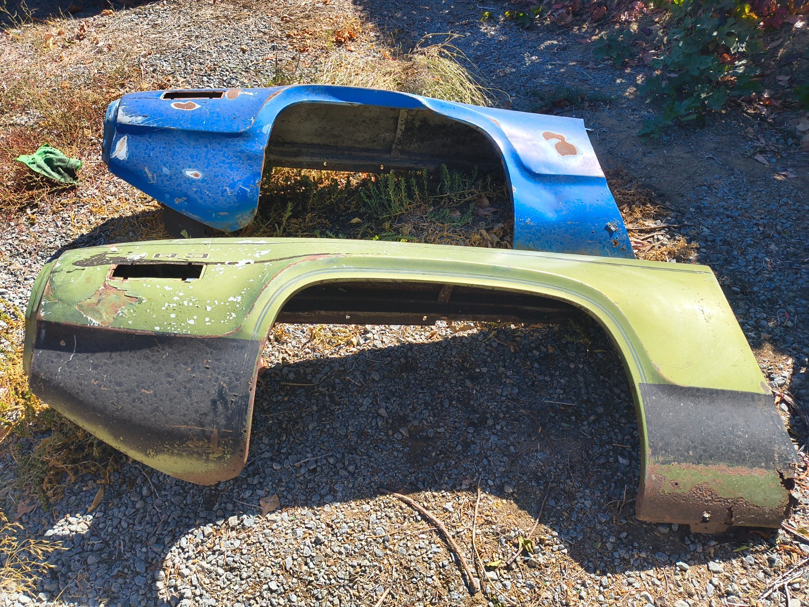 1971-72 roadrunner front fenders 1971-72 roadrunner front fenders