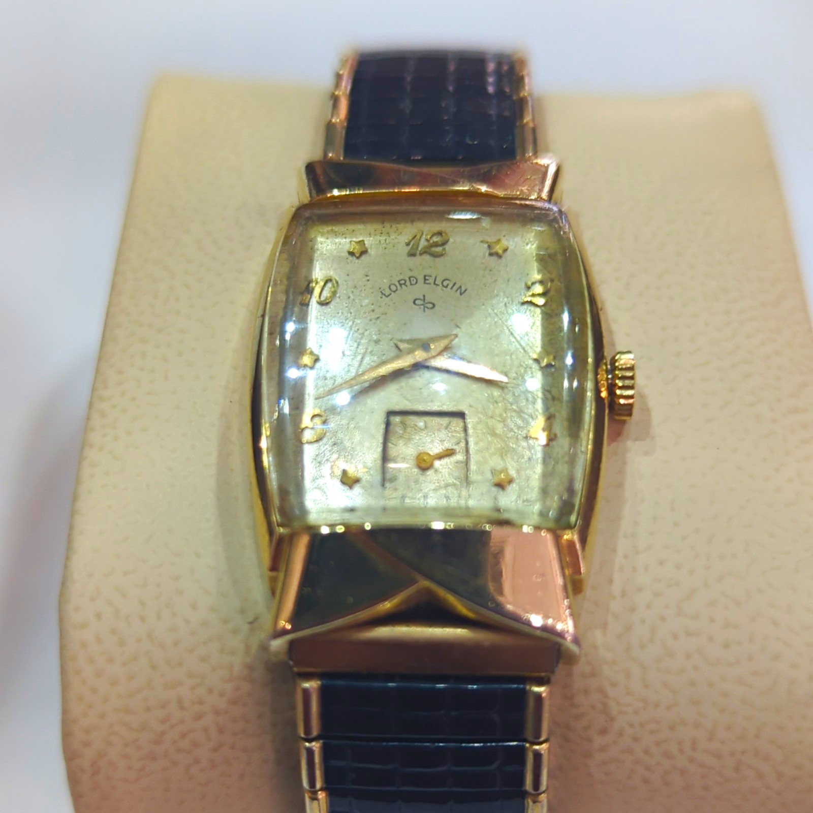 Elgin Lord Elgin Vintage 1950s Tonneau Manual 17J Small Sec Silver Dial