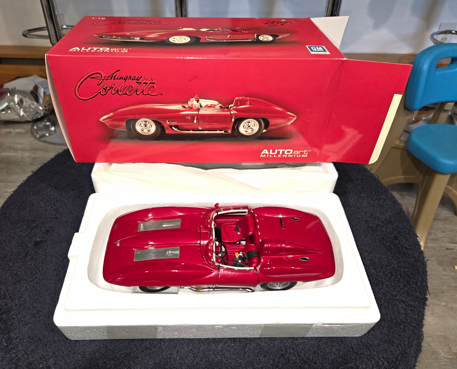 AUTOart 1:18 1959 Chevrolet Corvette Stingray Red Diecast Unopened Box