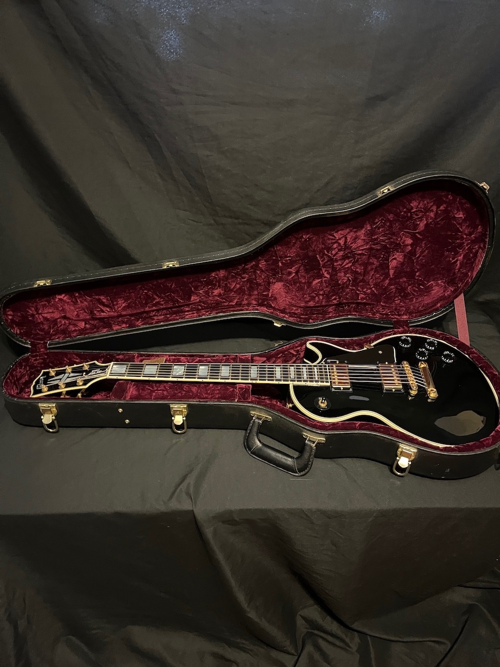 2006 Gibson Custom Shop Les Paul  Custom in Ebony W/OHSC