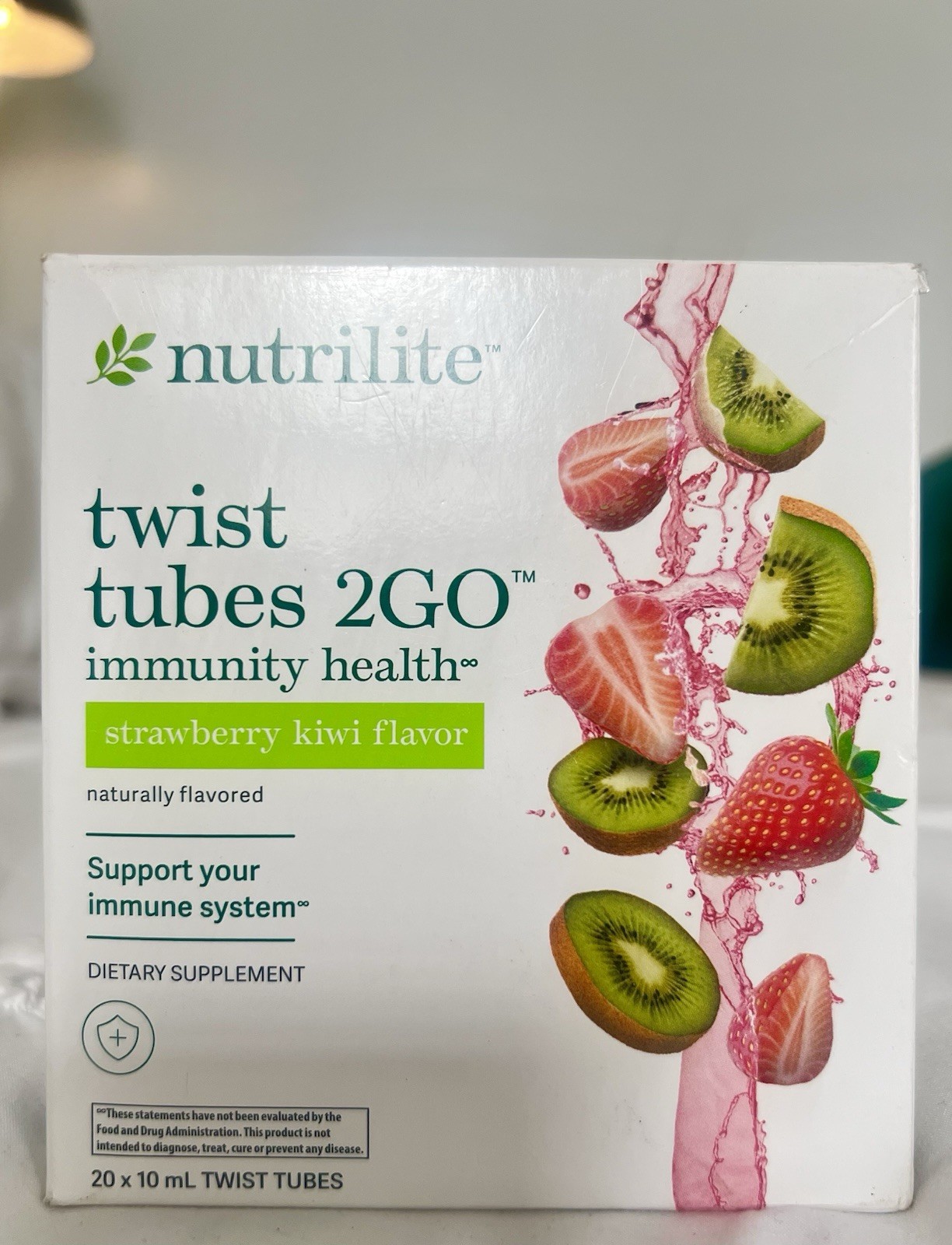 Nutrilite Twist Tubes 2GO Immunity Health Strawberry Kiwi 20 x 10mL NEW Nutrilite Twist Tubes 2GO Immunity Health Strawberry Kiwi 20 x 10mL NEW