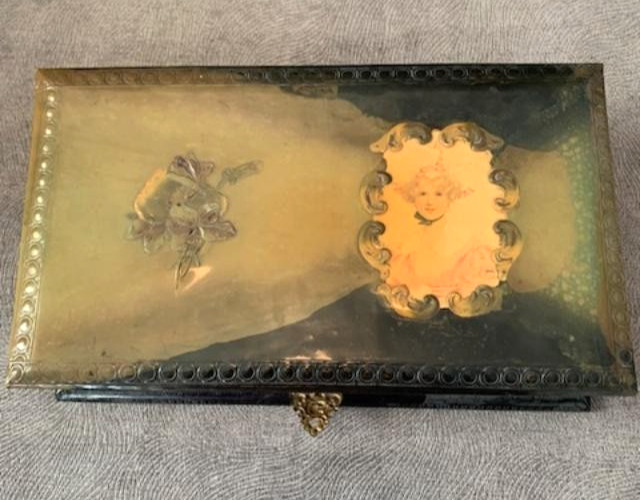 Vintage Celluloid Lid Box with Manicure Set Vintage Celluloid Lid Box with Manicure Set