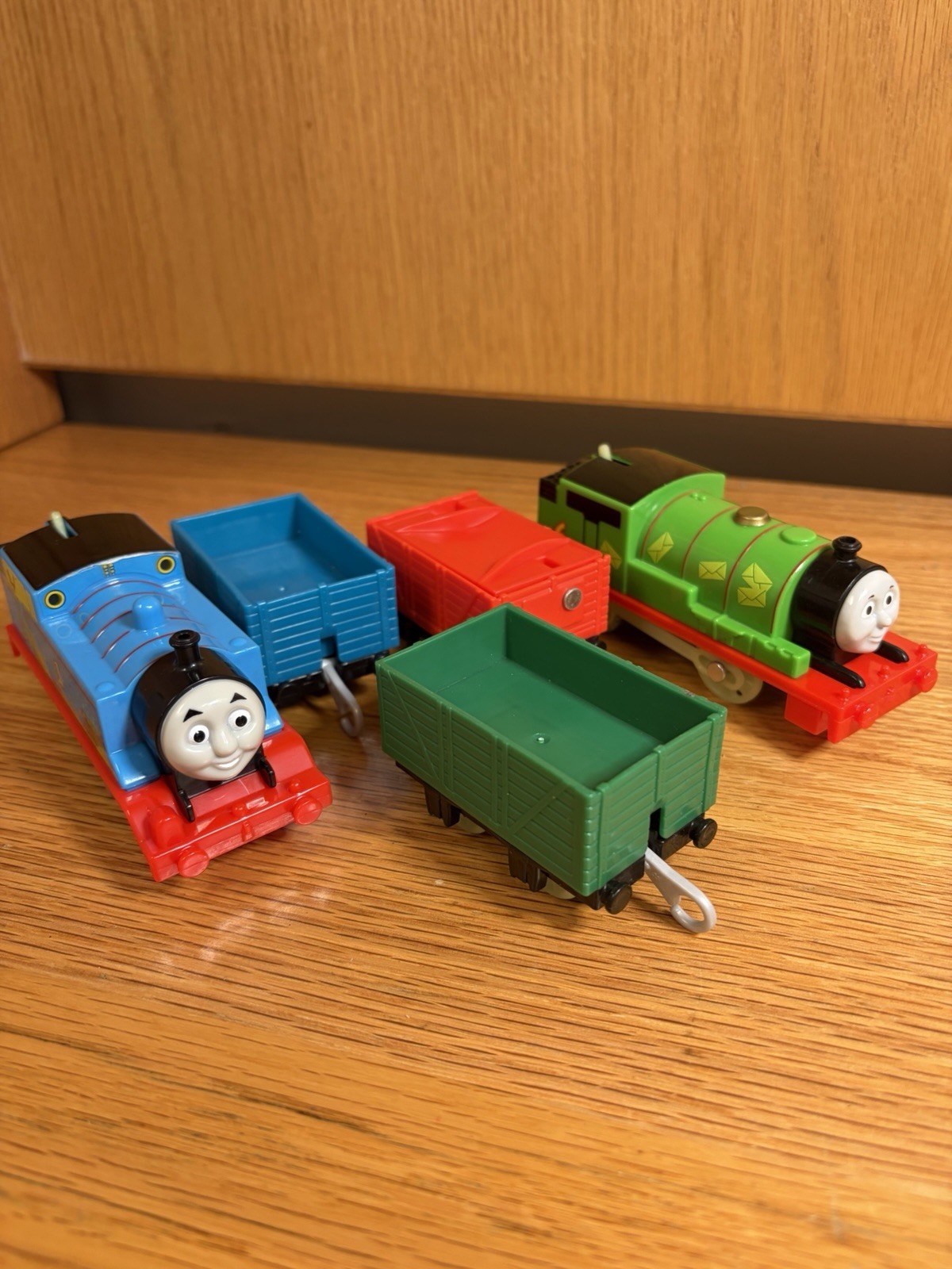 Thomas And Percy Glow In The Dark Motorized Train Lot With 3 Cars
