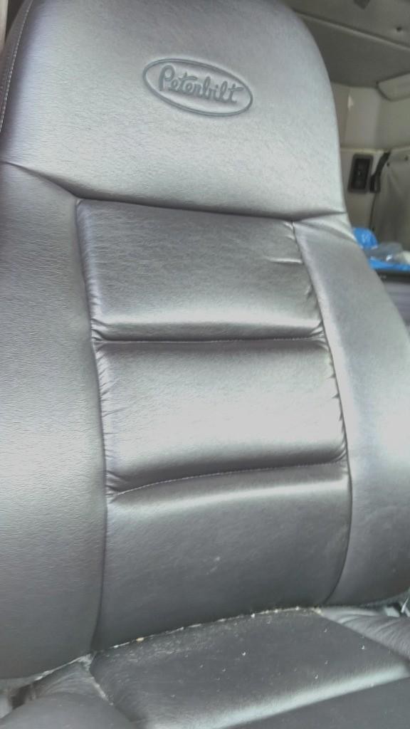 Replaces 2019 PETERBILT 579 FRONT SEAT , OH Replaces 2019 PETERBILT 579 FRONT SEAT , OH