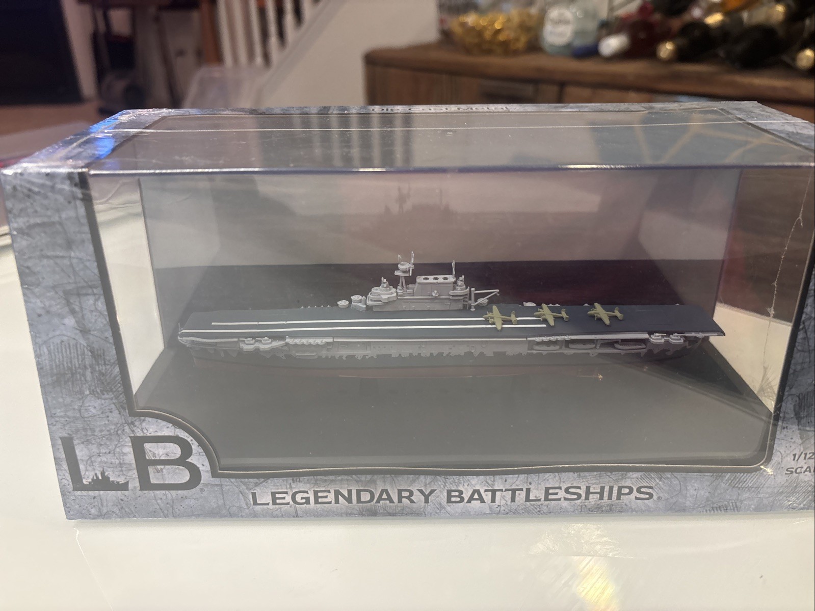 USS HORNET CV-8 CARRIER (1940) 1/1250 DIECAST LEGENDARY BATTLESHIPS New