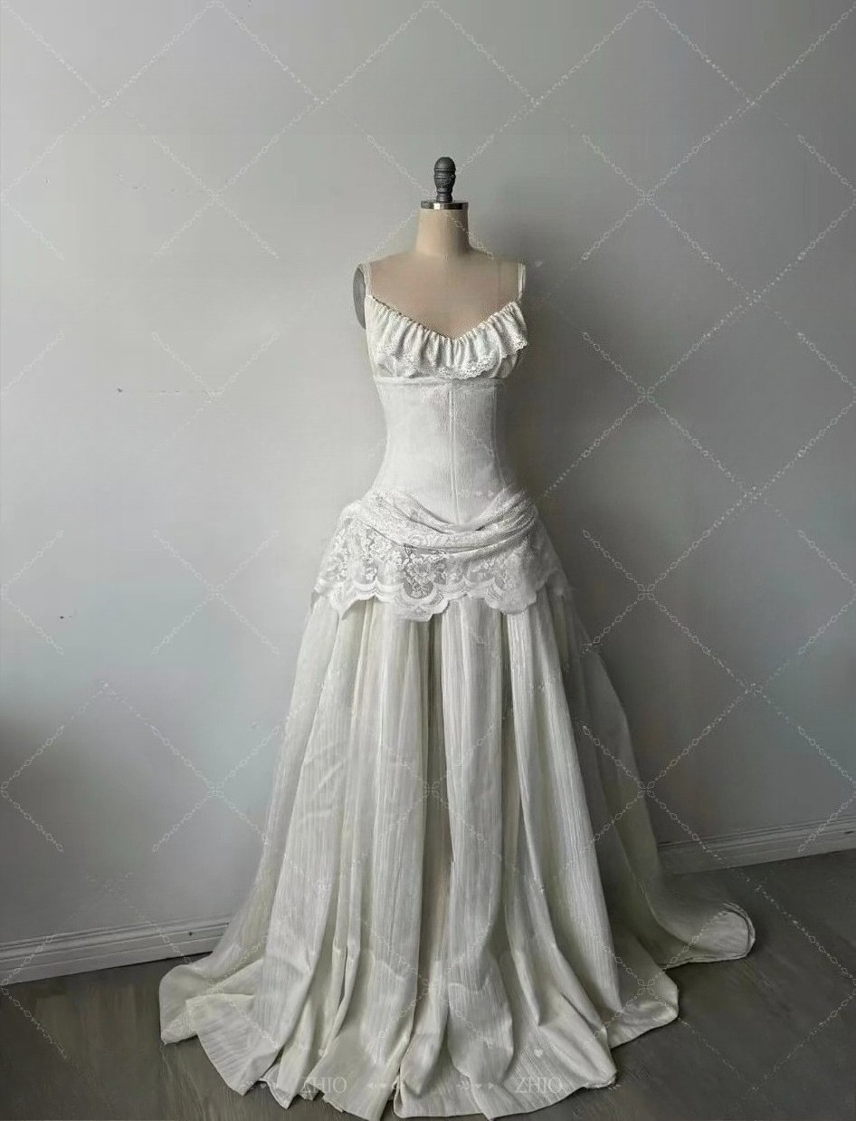 Small Tail Wedding Dress Sweetheart Spaghetti Strap Floor Length Bridal Gown