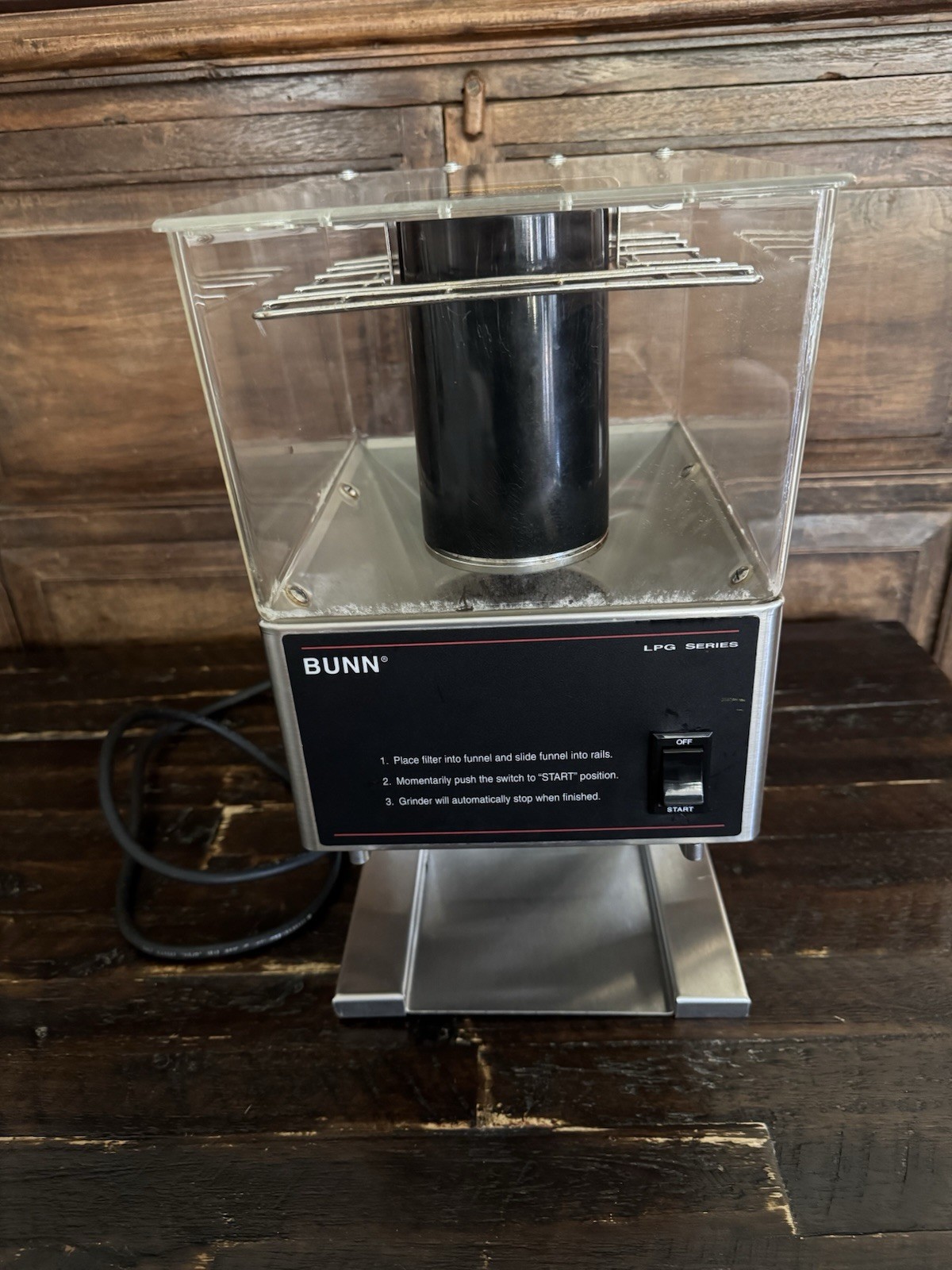 Bunn LPG Single Hopper Low Profile Coffee Grinder Model# 20580 Tested Commercial Bunn LPG Single Hopper Low Profile Coffee Grinder Model# 20580 Tested Commercial