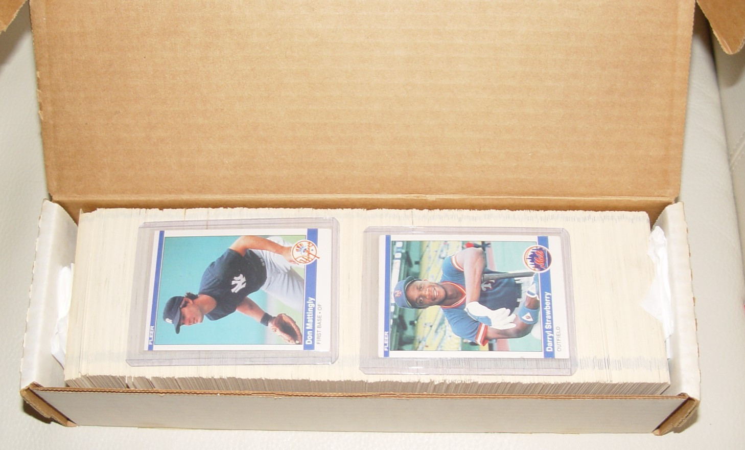 1984 Fleer Baseball 660 Card Complete Set- Mattingly & Strawberry Rookie 1984 Fleer Baseball 660 Card Complete Set- Mattingly & Strawberry Rookie