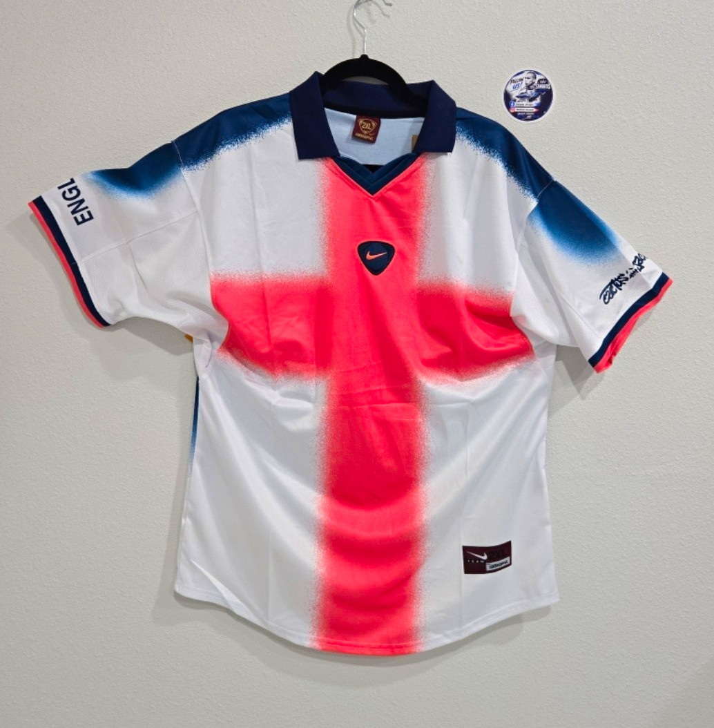 Travis Scott Cactus Jack x Nike ENGLAND Total 90 Retro Jersey sizes 2XL and 3XL Travis Scott Cactus Jack x Nike ENGLAND Total 90 Retro Jersey sizes 2XL and 3XL