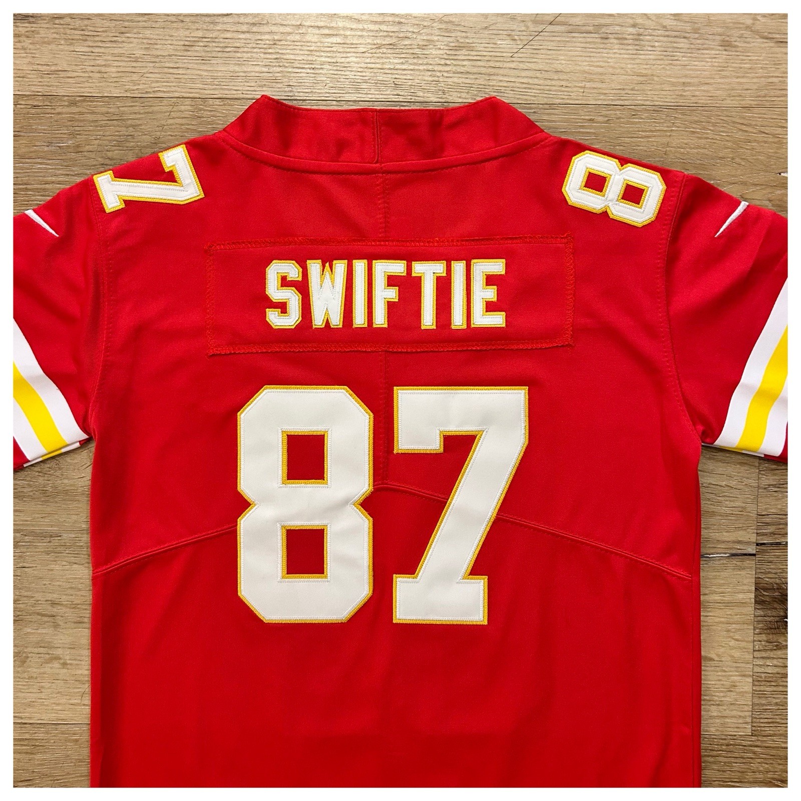 Chiefs Jersey Women’s Taylor Swift Travis Kelce SWIFTIE stitched size S M L XL 