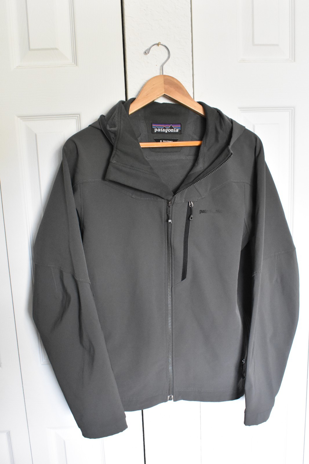 Patagonia Guide Hoody Men\'s Small Gray Soft Shell Fleece Lined Jacket Patagonia Guide Hoody Men\'s Small Gray Soft Shell Fleece Lined Jacket